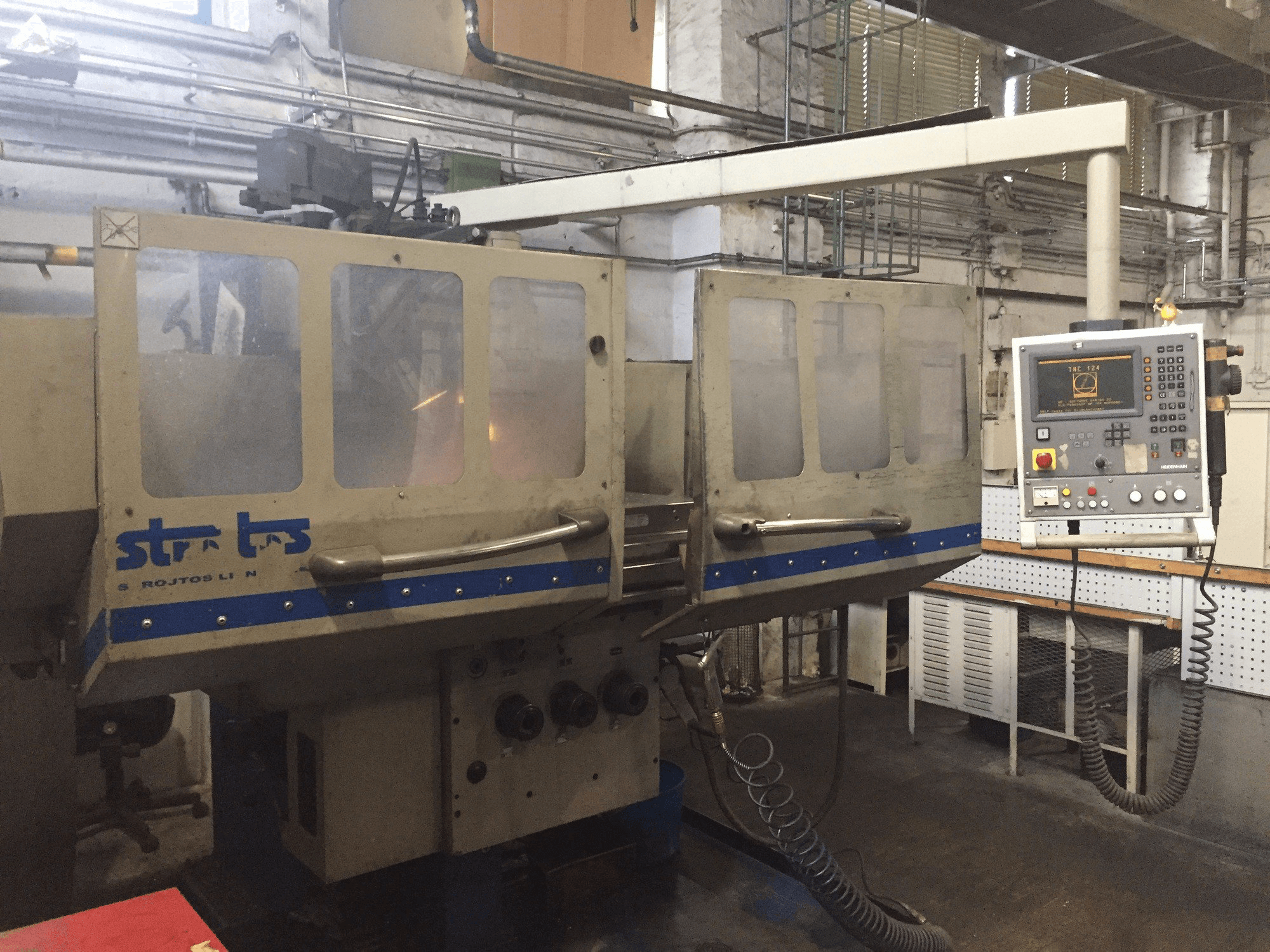 Čelní pohled na Strojtos FGS 63 NCP stroj