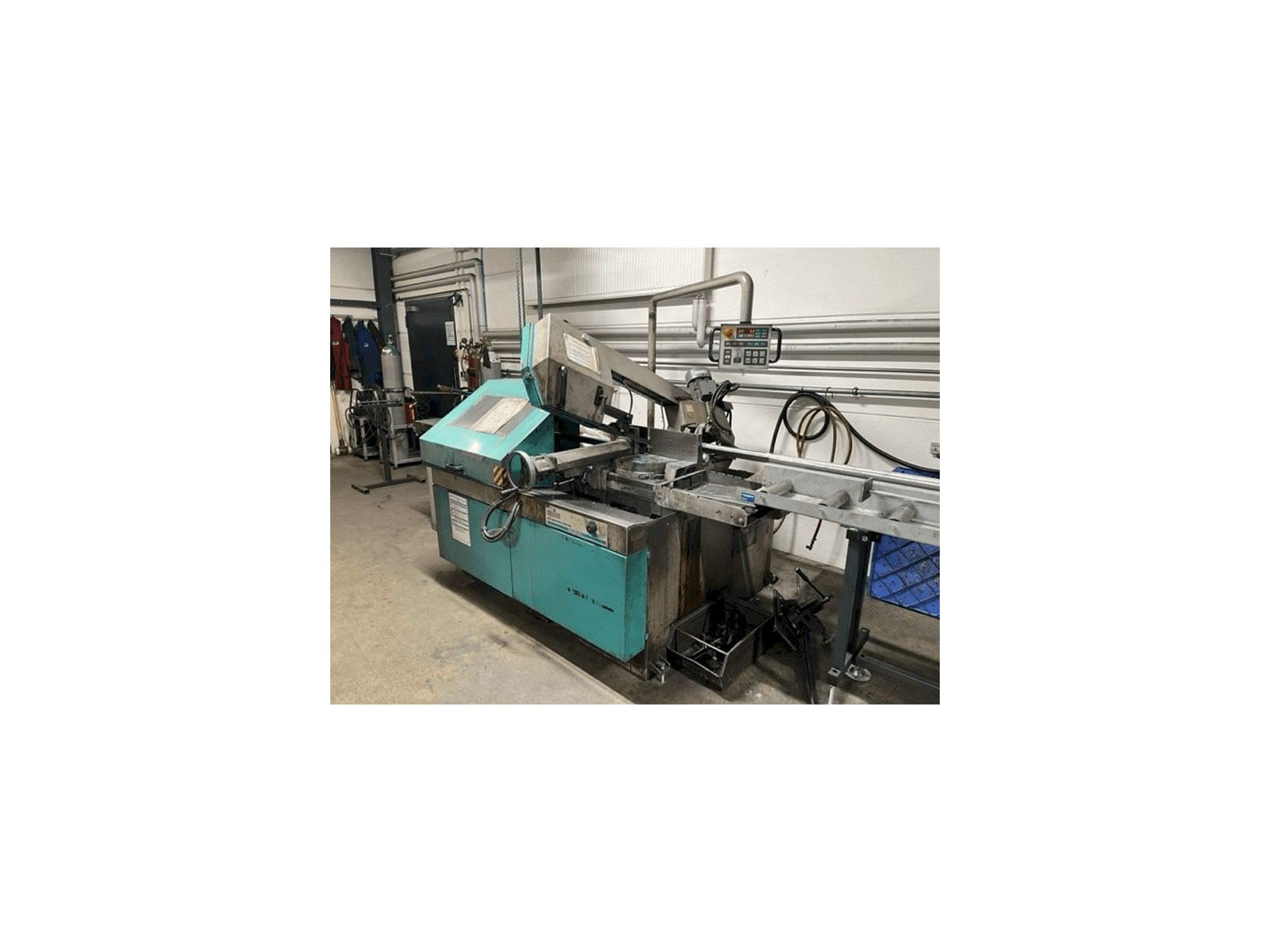 Čelní pohled na BERG & SCHMID GBS 280 VA-i stroj