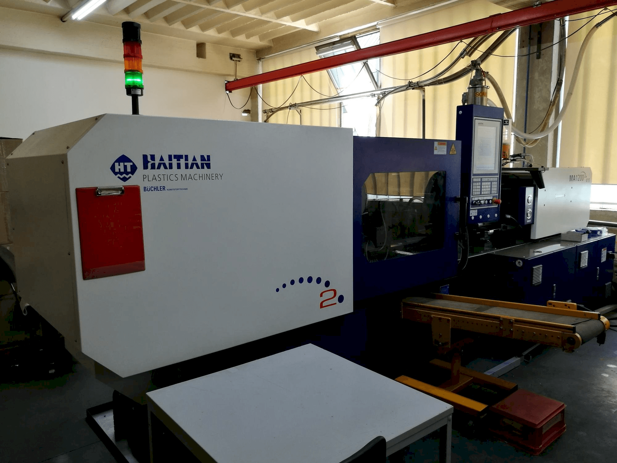 Čelní pohled na HAITIAN Mars 2 - 1200 stroj