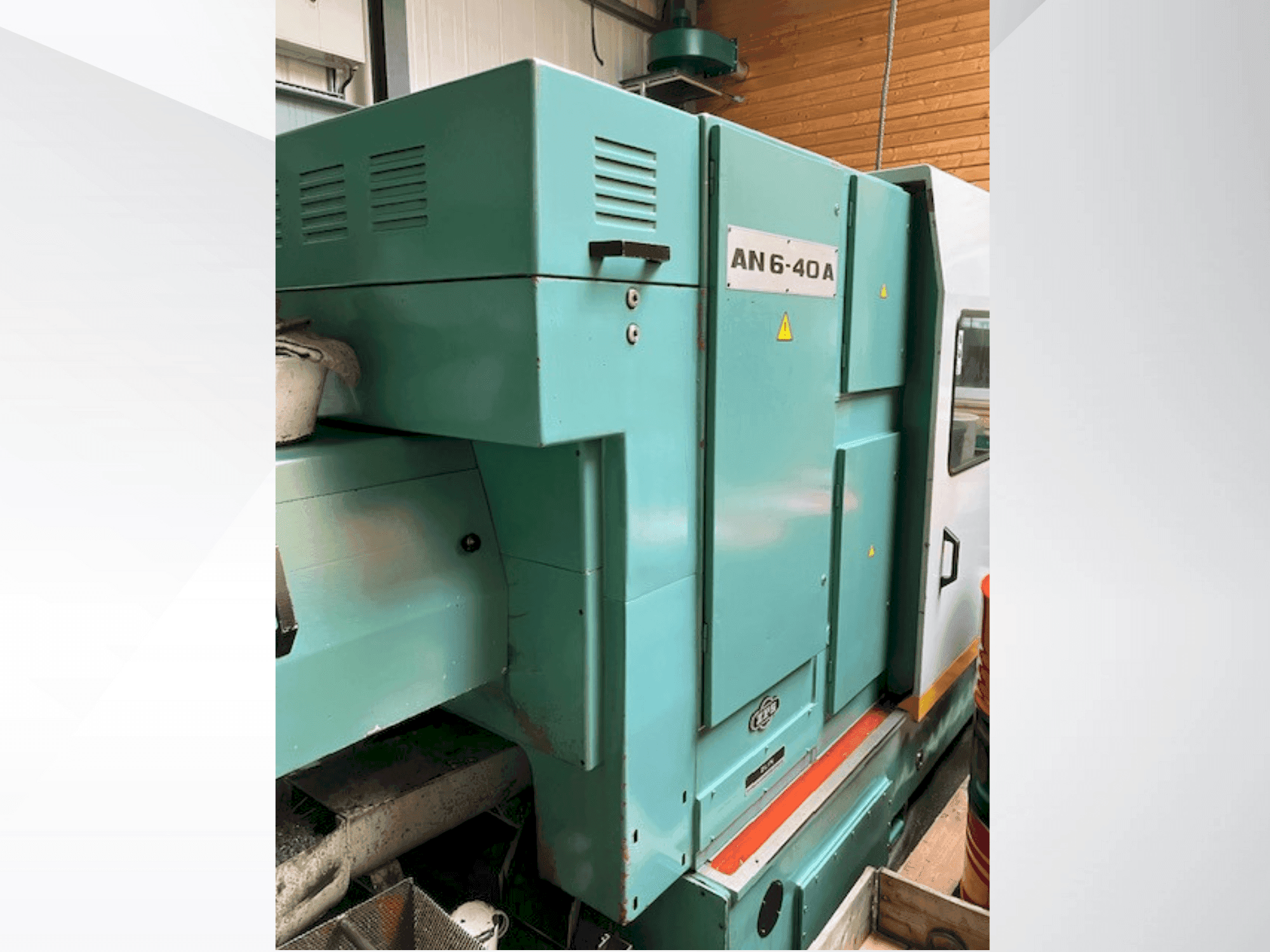 Čelní pohled na ZPS AN6-40 A stroj