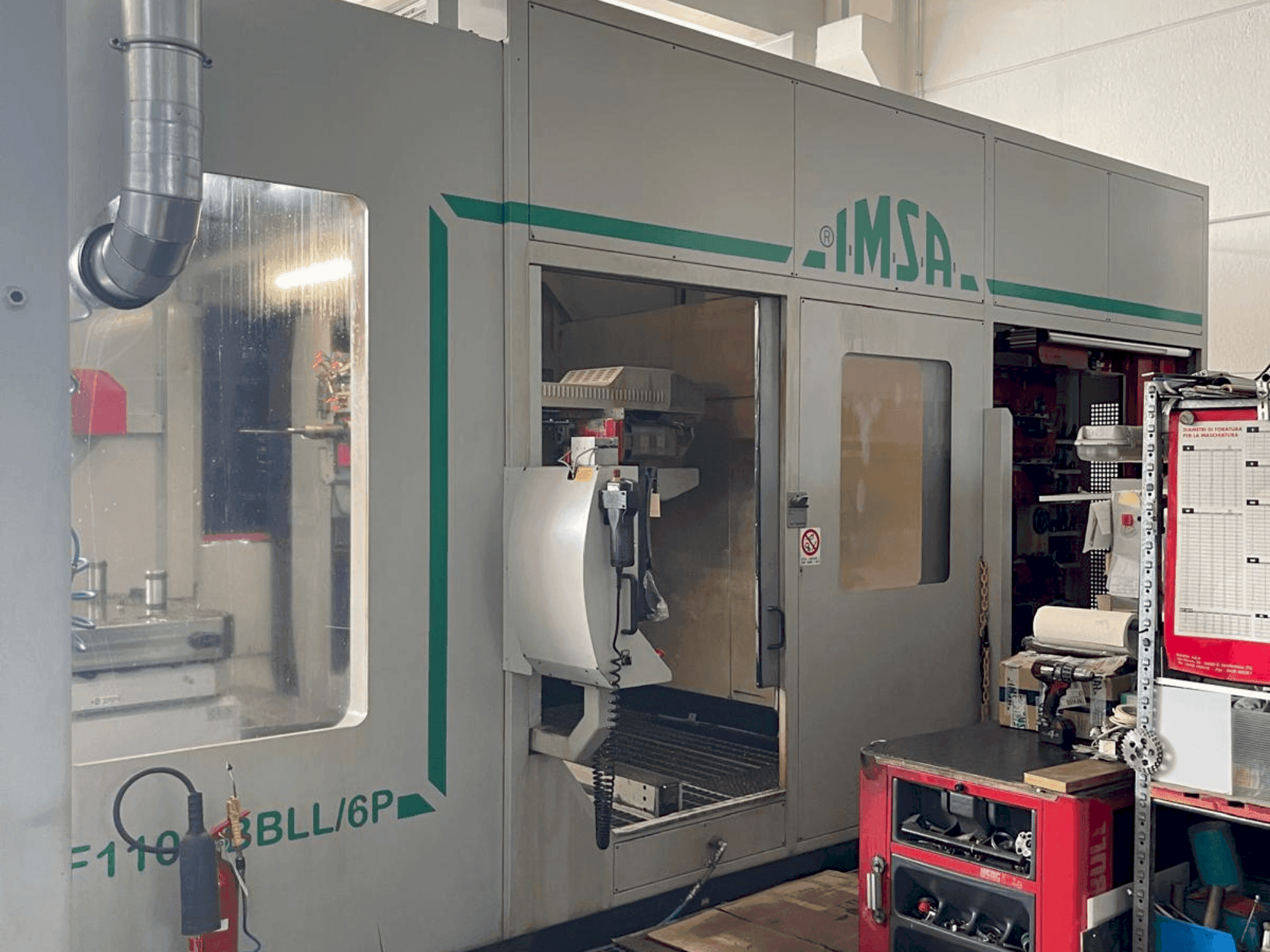 Čelní pohled na IMSA TIPO MF1100BBLL 6P stroj