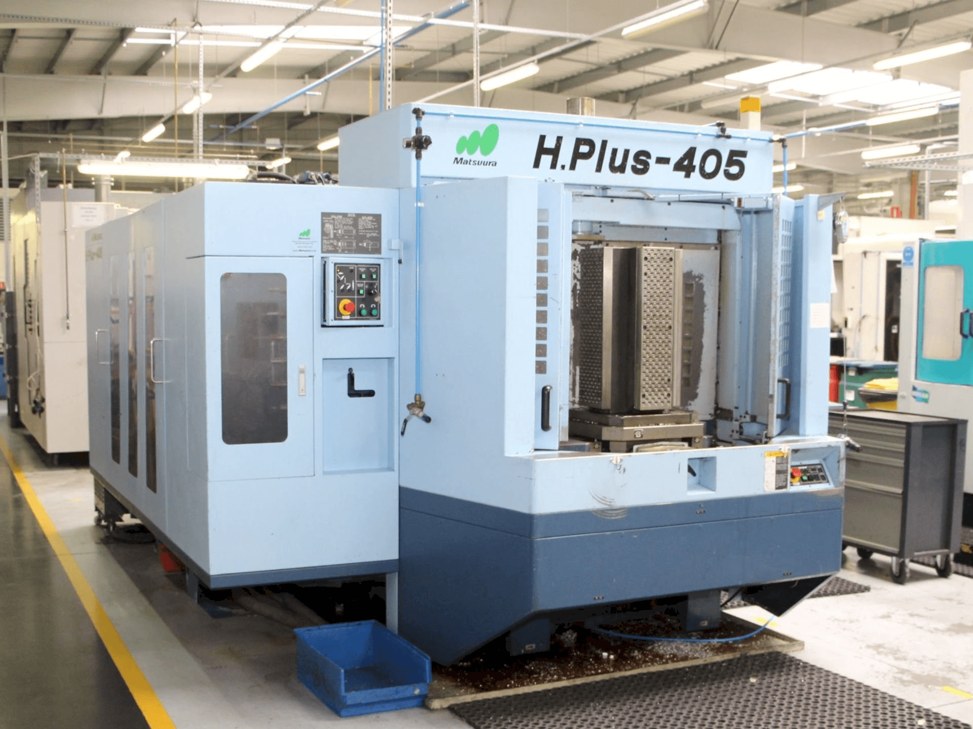 Čelní pohled na Matsuura H-Plus 405 stroj