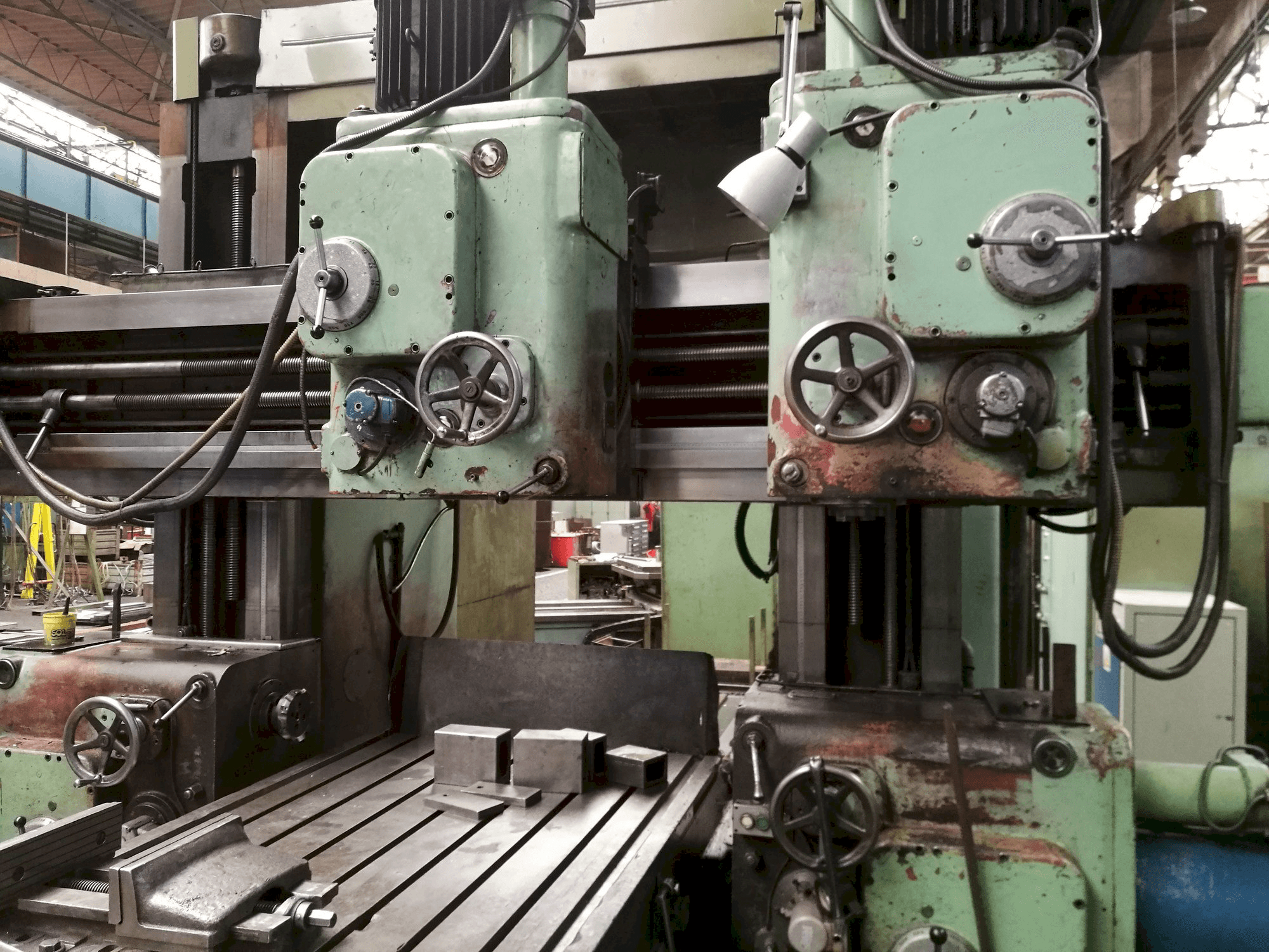 Čelní pohled na ZPS FP 16 stroj