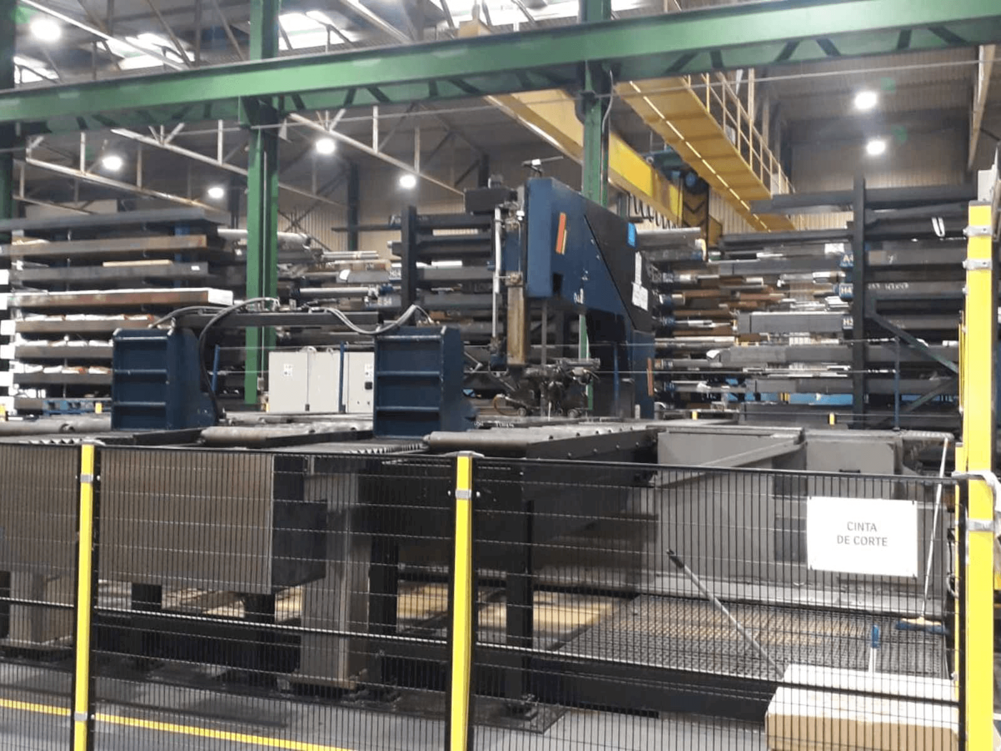 Čelní pohled na Friggi VAS OSF stroj