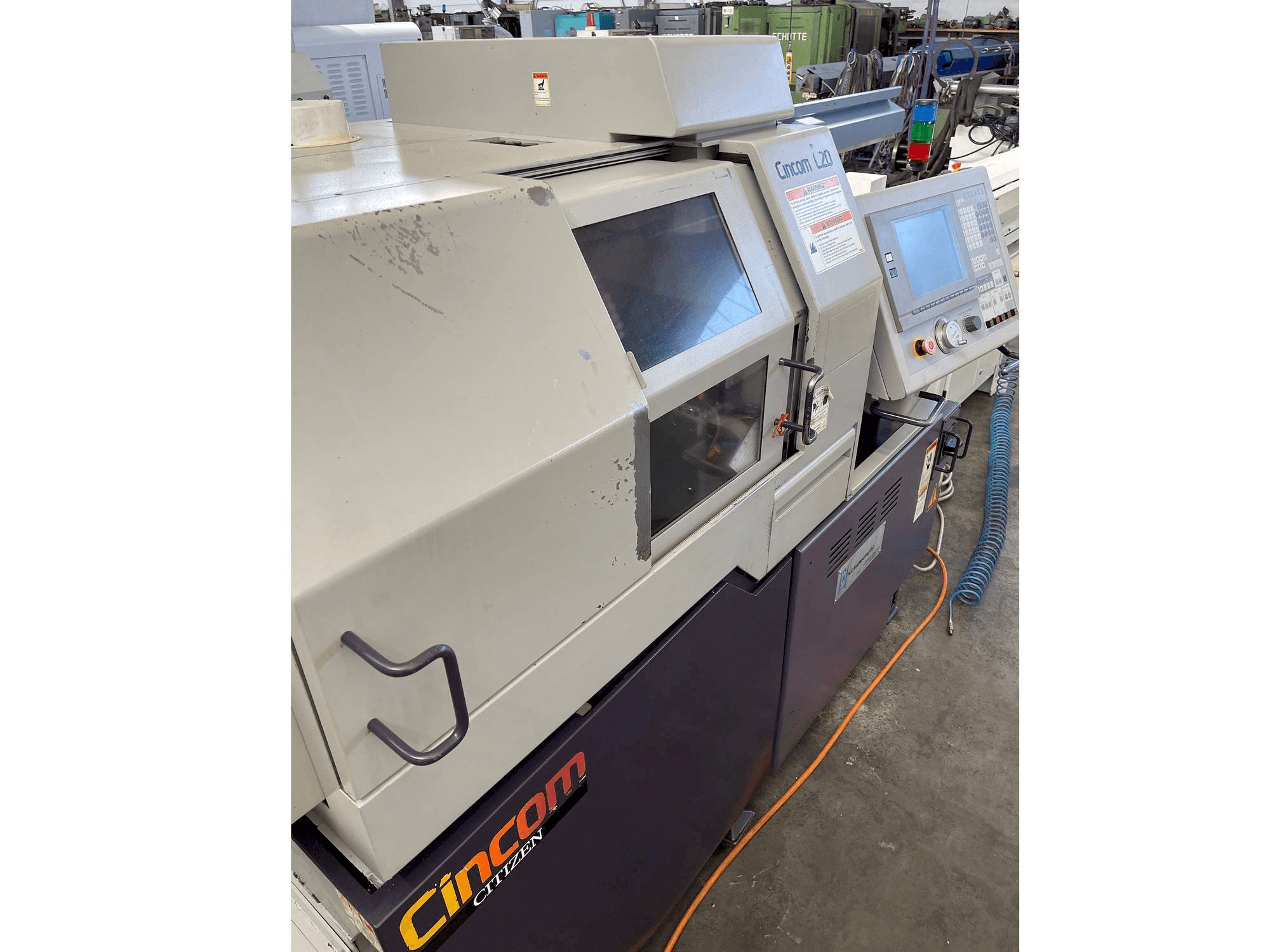 Čelní pohled na Citizen L5 20-VII stroj