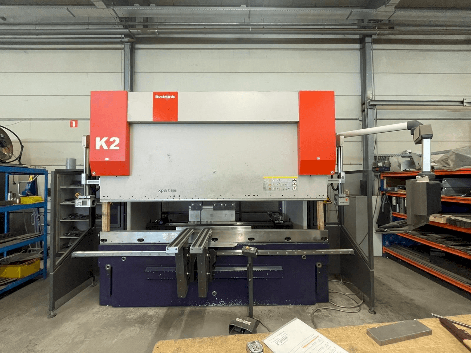 Čelní pohled na Bystronic Xpert 150 x 3100 K2 stroj