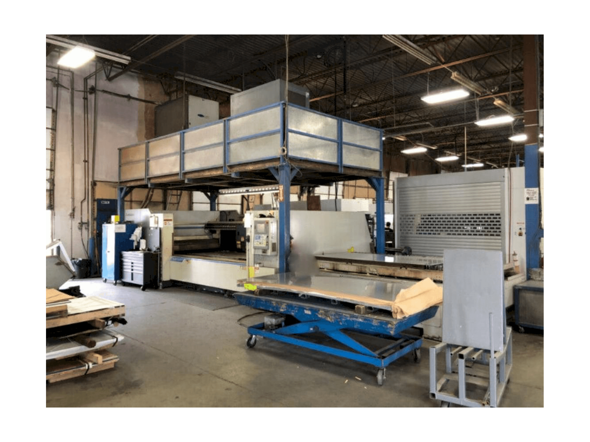 Čelní pohled na Mitsubishi ML3015LVP PLUS 40CFX-A stroj