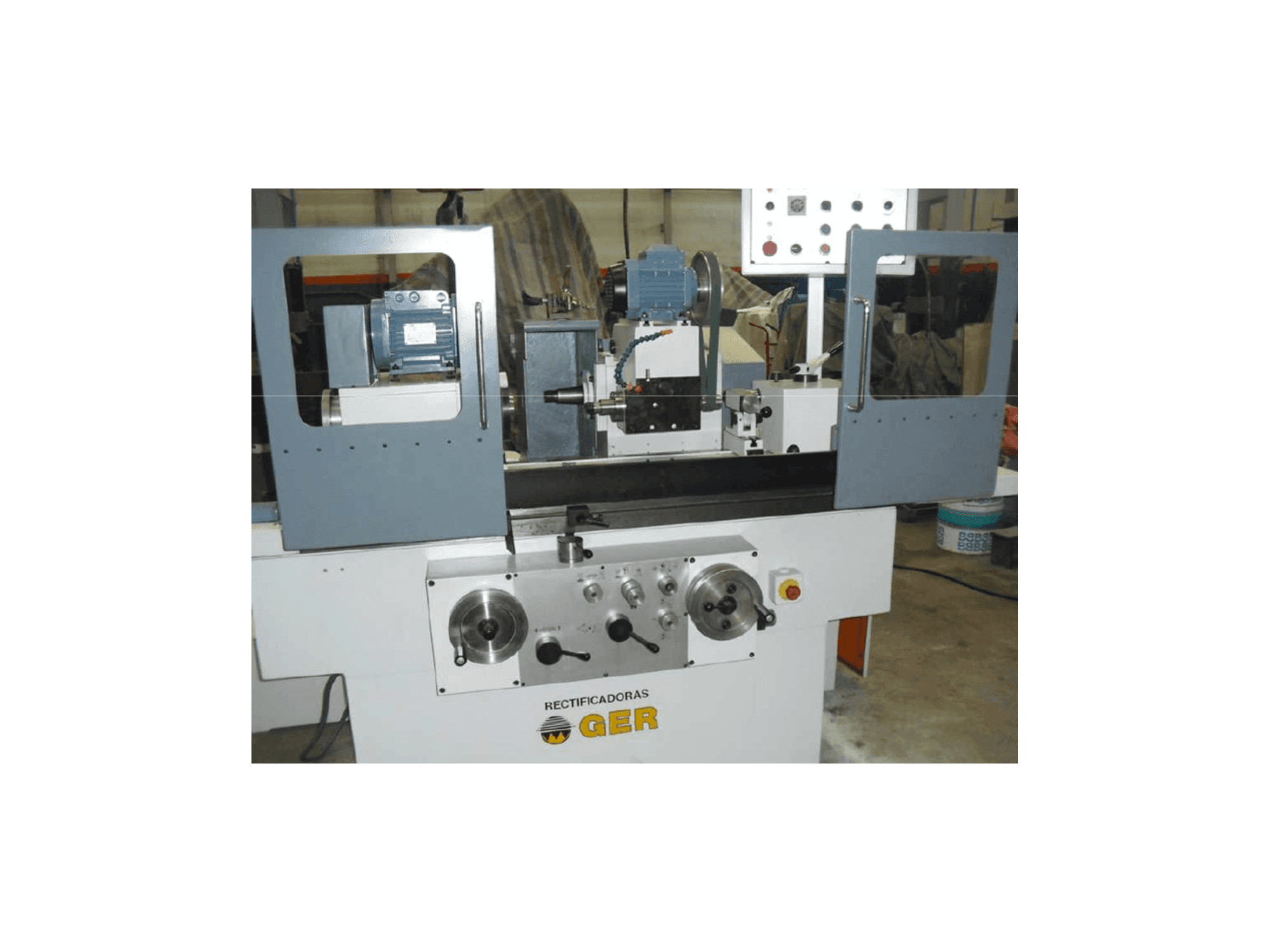 Čelní pohled na GER C 600 stroj