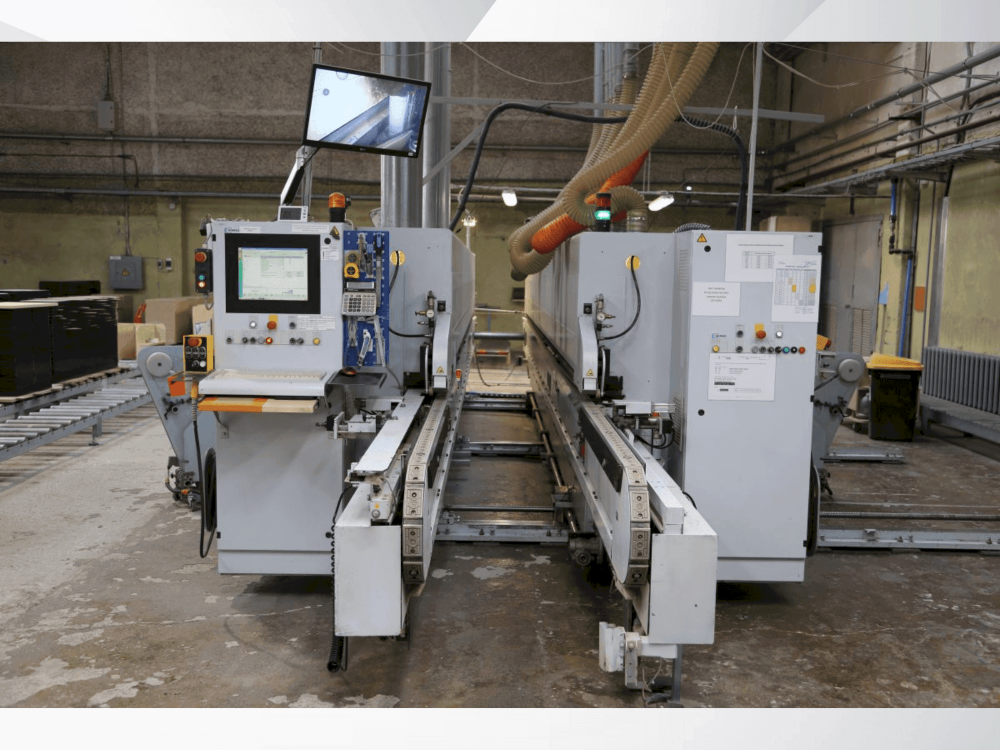 Čelní pohled na HOMAG KFL 526 / C stroj