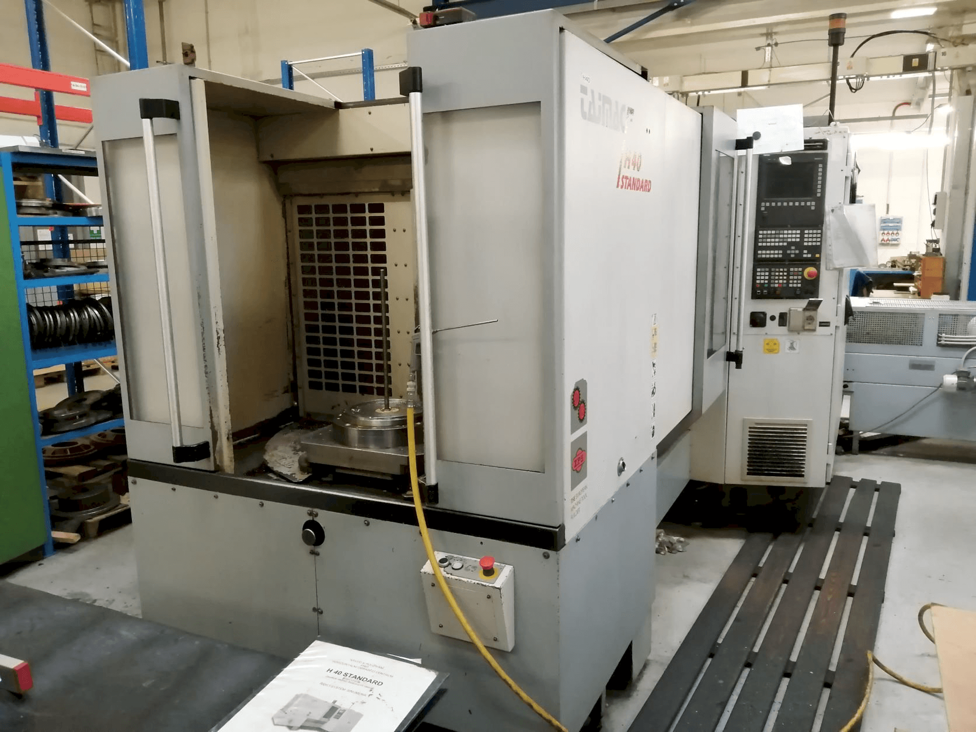 Čelní pohled na Tajmac-ZPC H40 Standard stroj