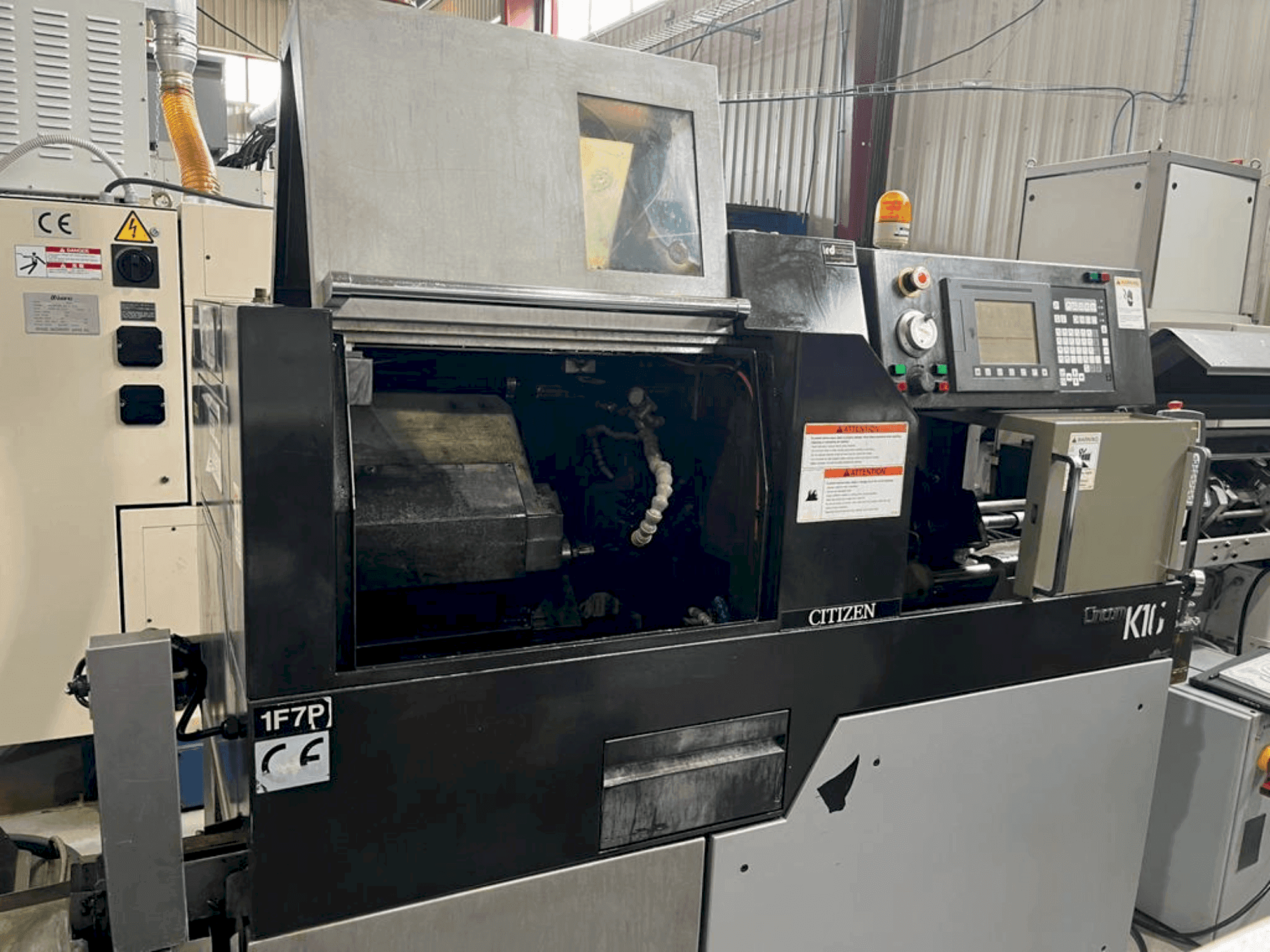 Čelní pohled na Citizen Cincom K16 VII stroj