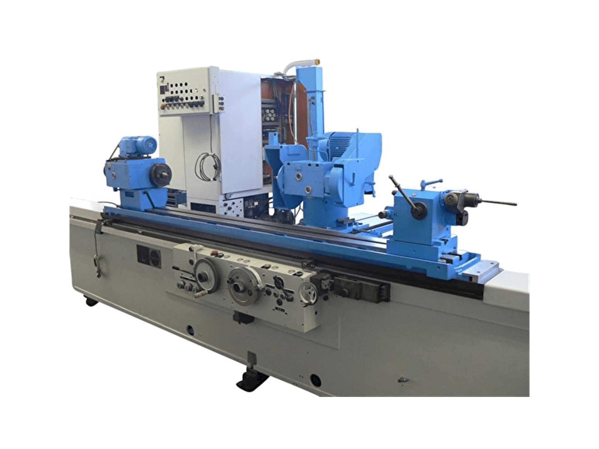 Čelní pohled na Karstens KC-AU 2000 stroj