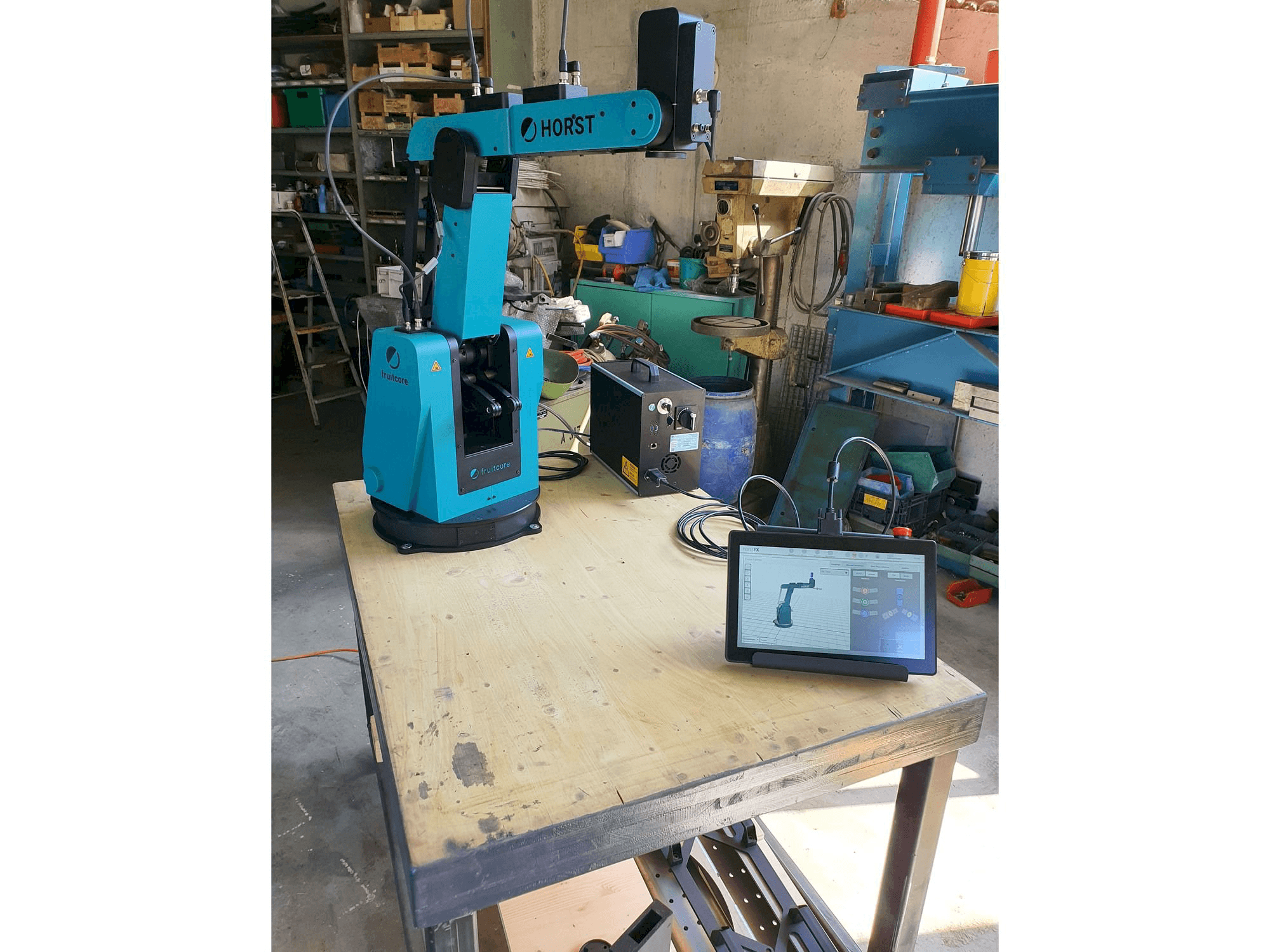 Čelní pohled na Fruitcore Horst 900 stroj