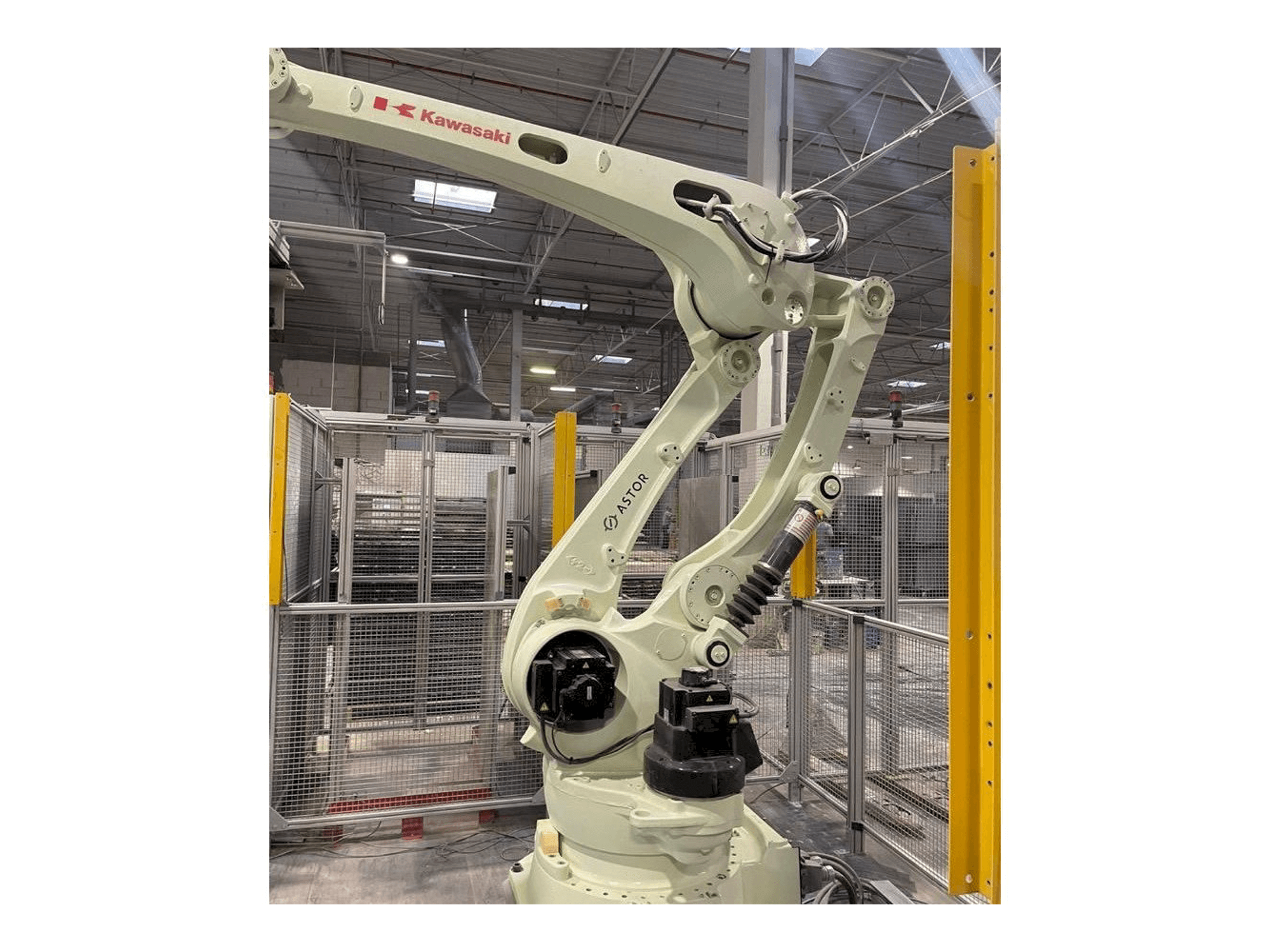 Čelní pohled na Kawasaki 3CP180L-AC03 stroj