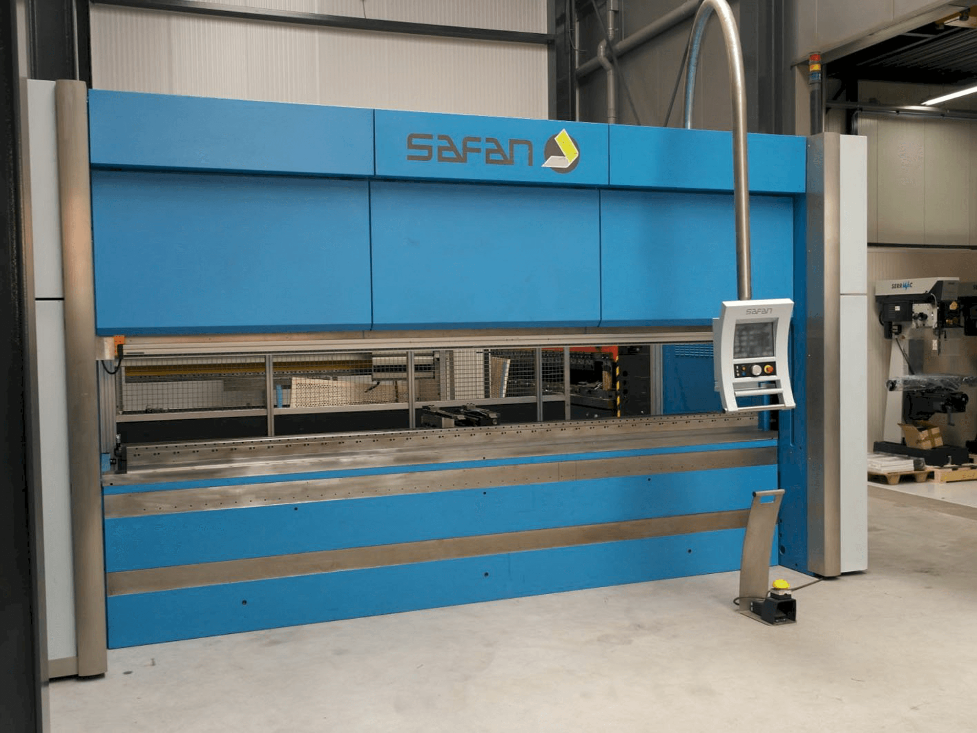 Čelní pohled na Safan E-Brake 200-4100 TS 1 stroj