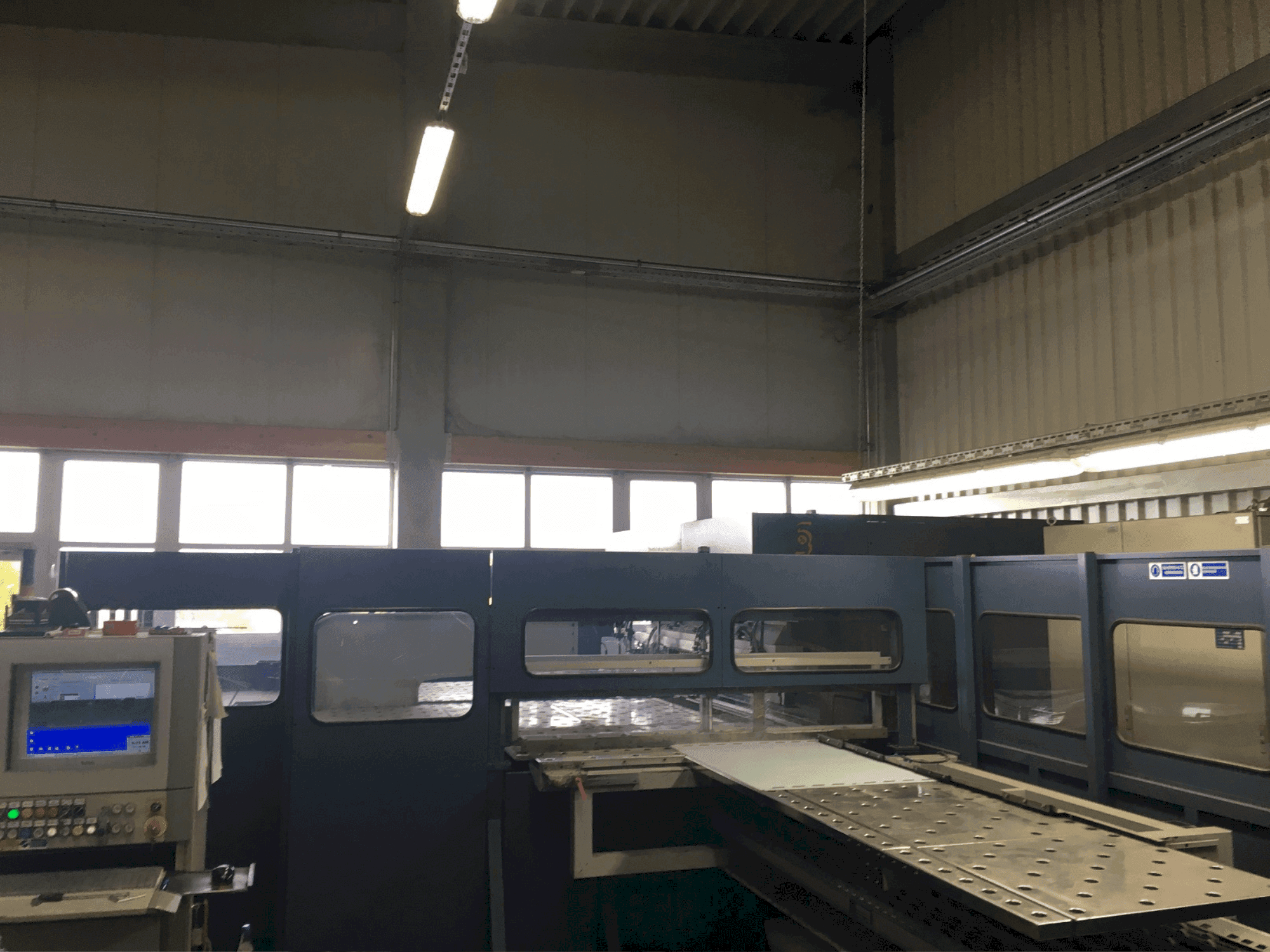 Čelní pohled na Salvagnini P4-2512 stroj