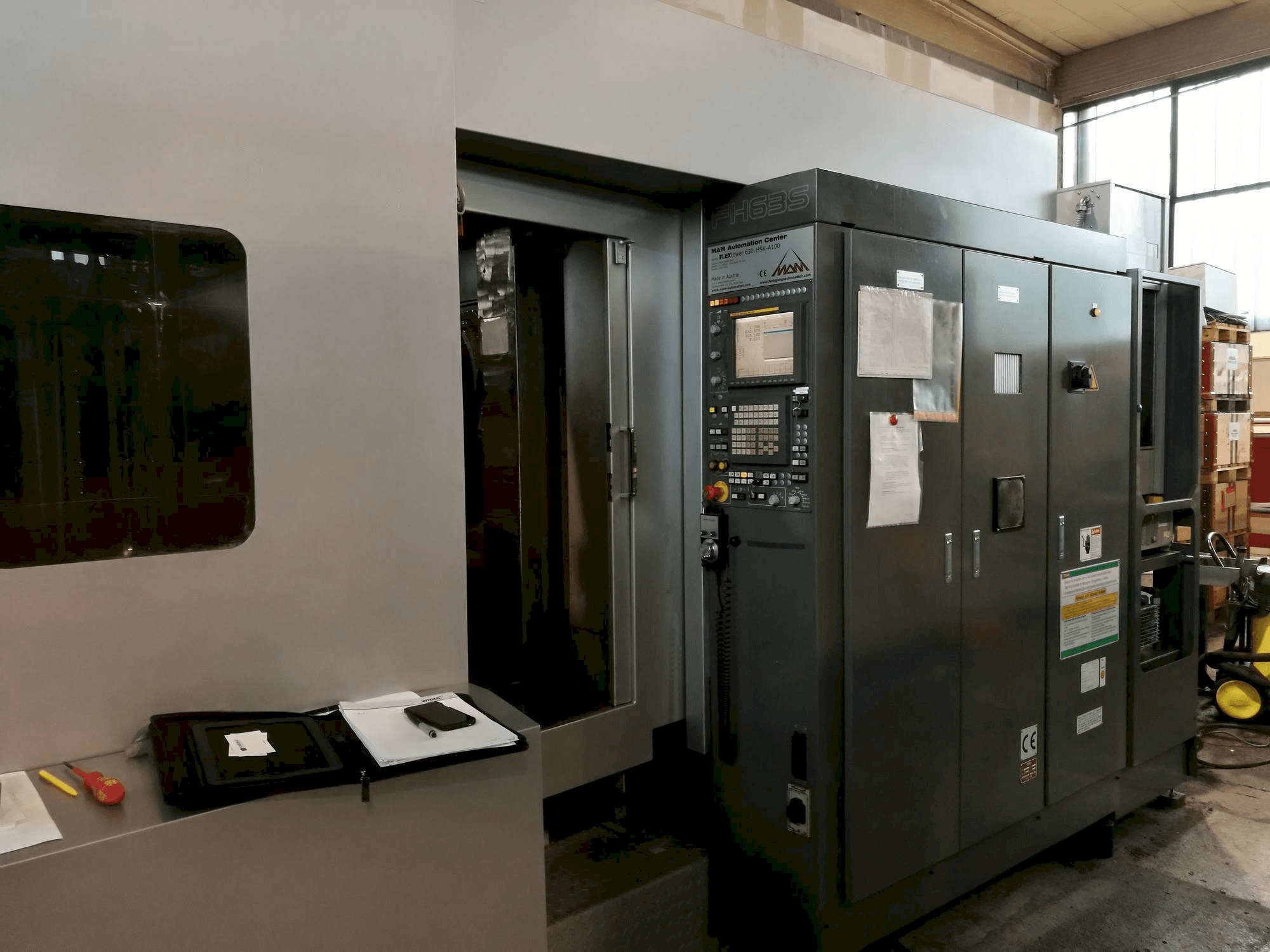 Čelní pohled na TOYODA FH 63S stroj