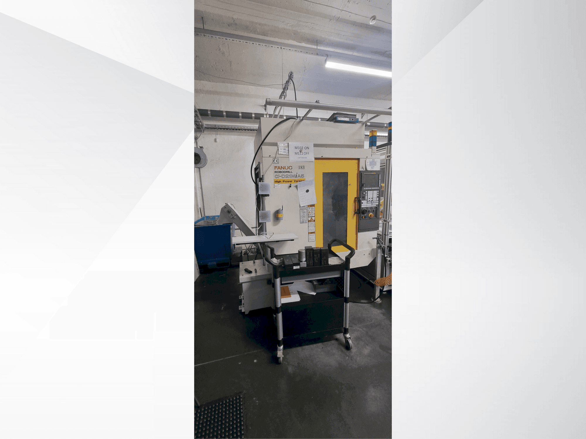 Čelní pohled na FANUC Robodrill α-D21 MiA5 stroj