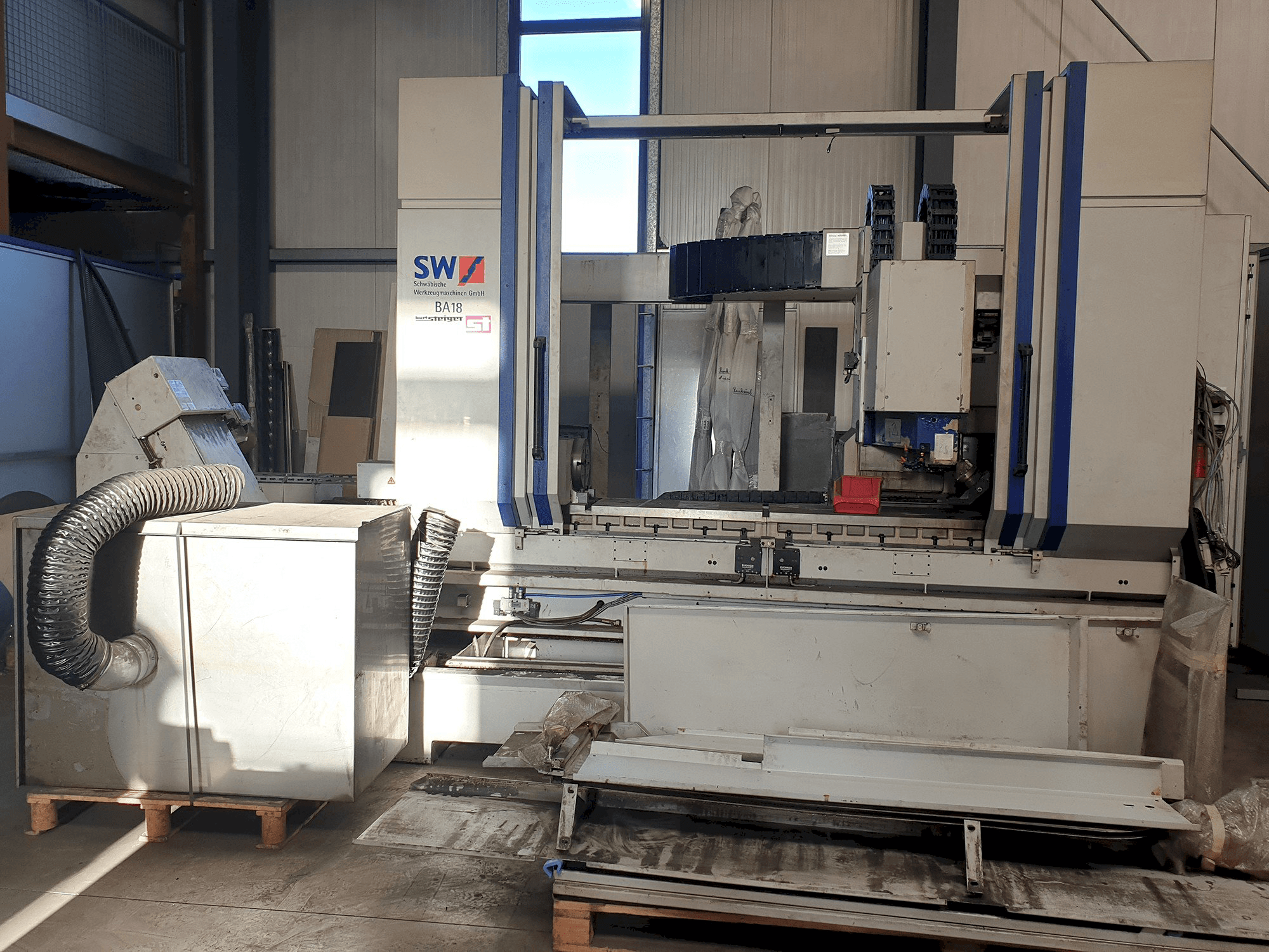 Čelní pohled na Schwäbische Werkzeugmaschinen BA 18 stroj