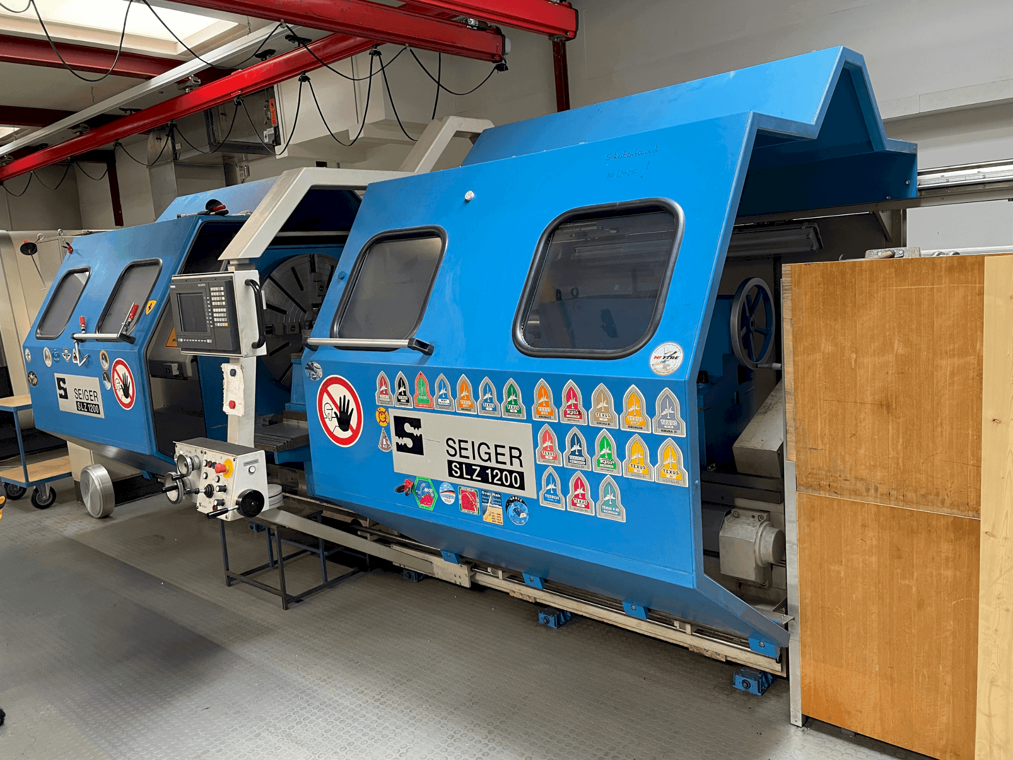 Čelní pohled na SEIGER SLZ1200 stroj