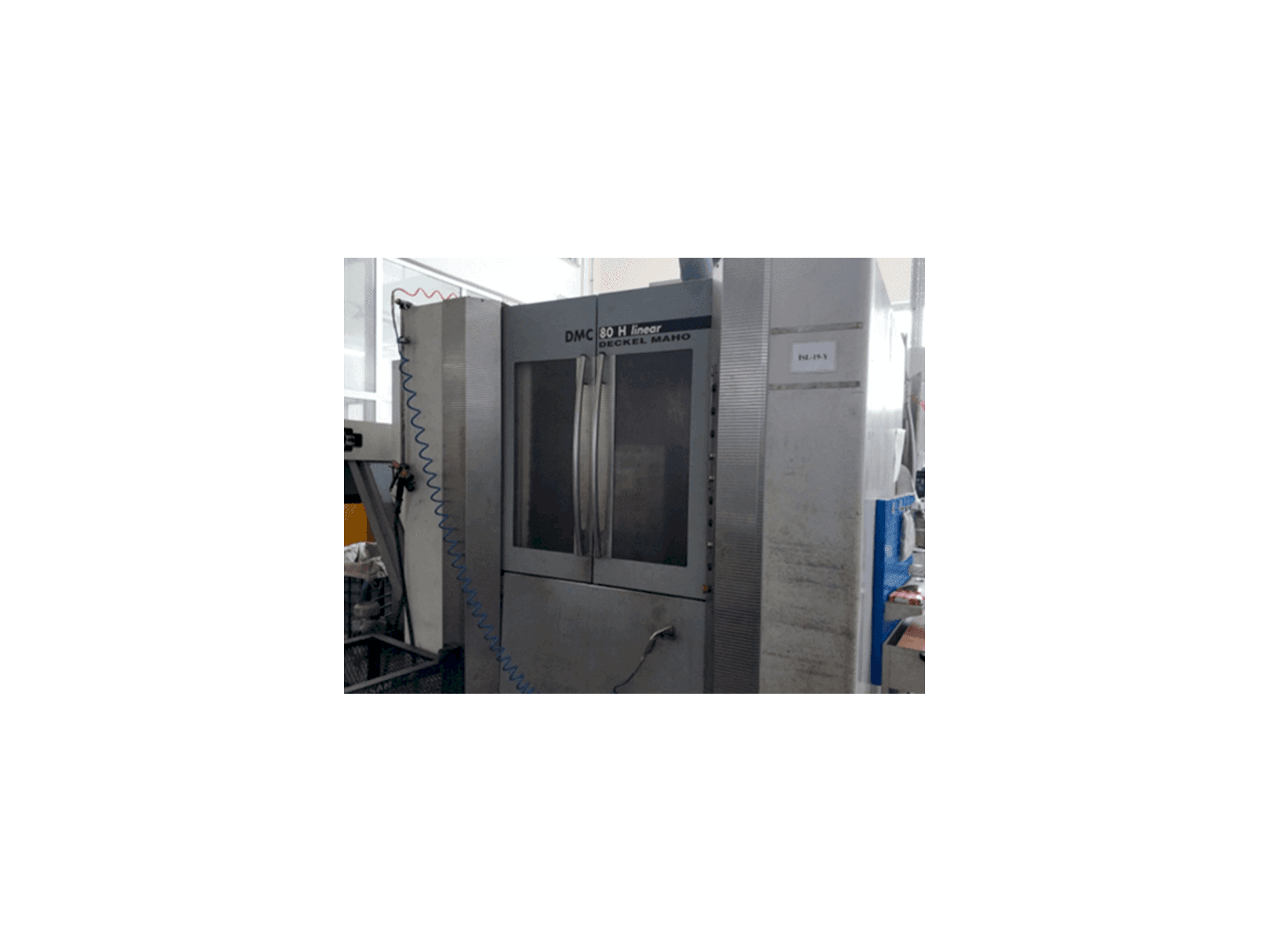 Čelní pohled na DECKEL MAHO DMC 80 H linear stroj