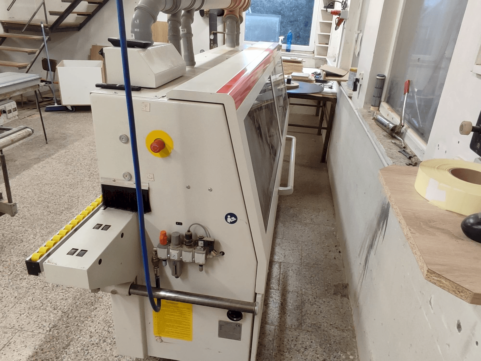 Čelní pohled na SCM olimpic K 260 Evo stroj