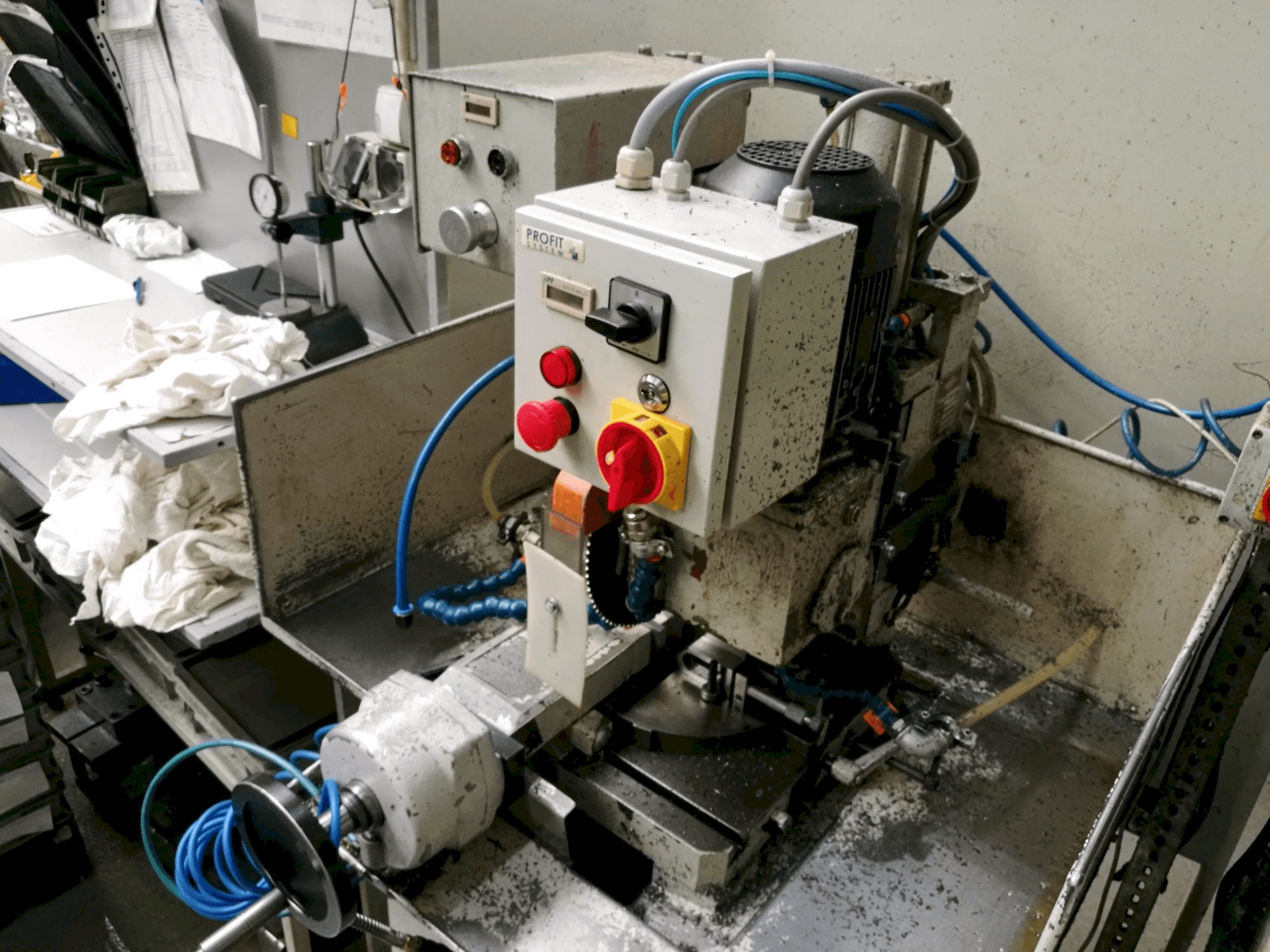 Čelní pohled na EISELE VMS1SPV stroj