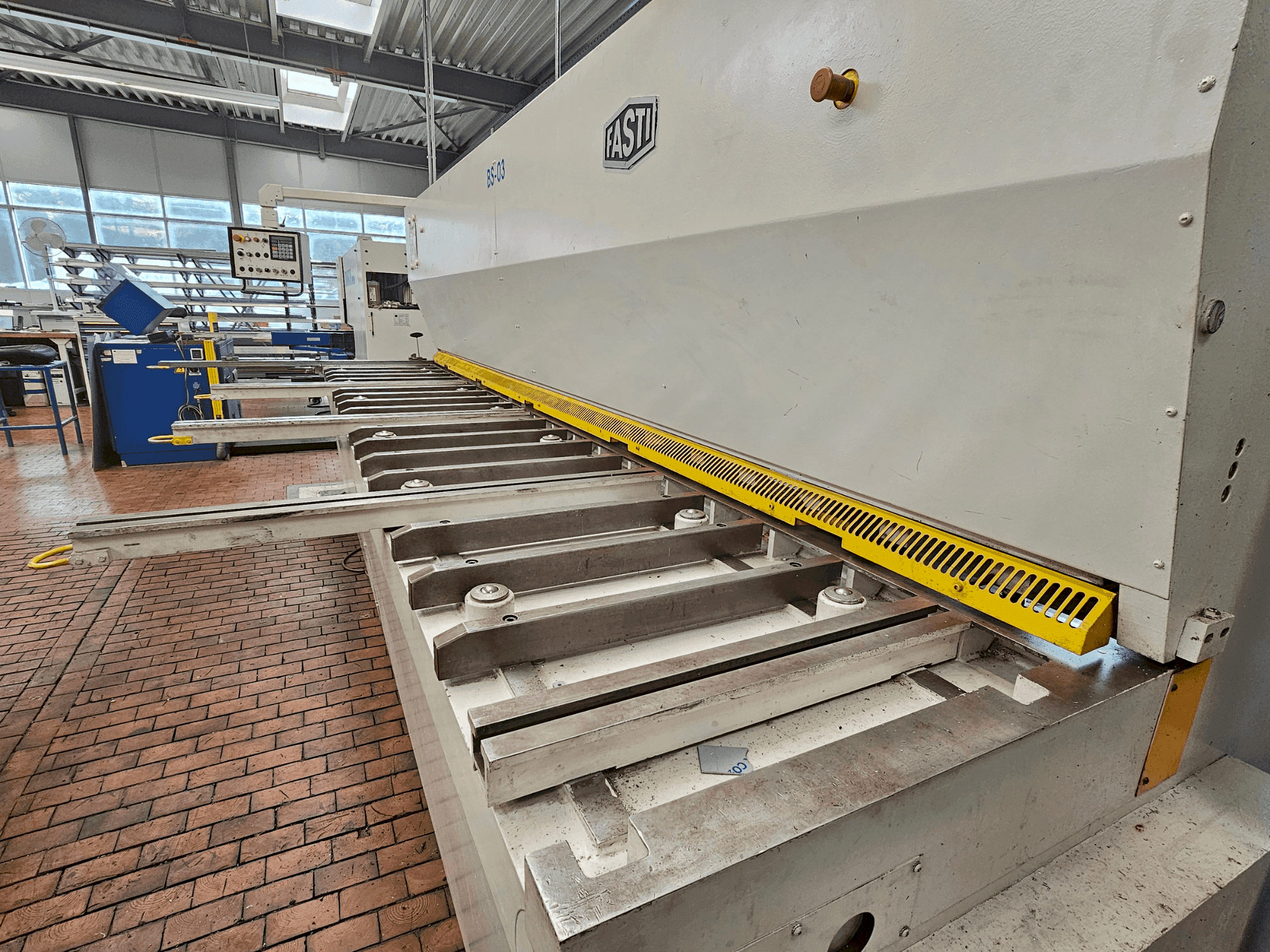 Čelní pohled na SCHRODER-FASTI FASTI 509-40-6 stroj