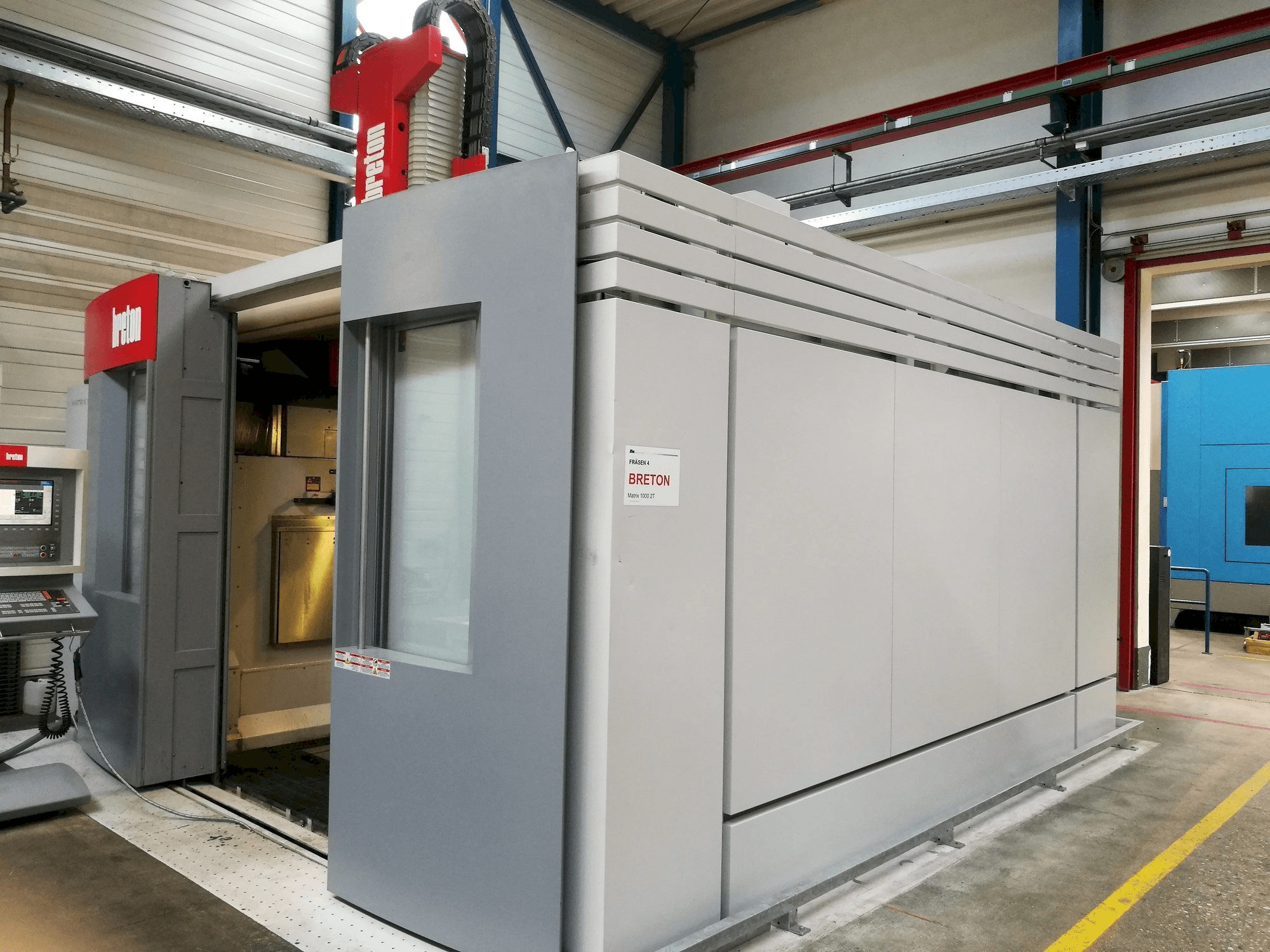 Čelní pohled na Breton Matrix 1000 2T DY stroj