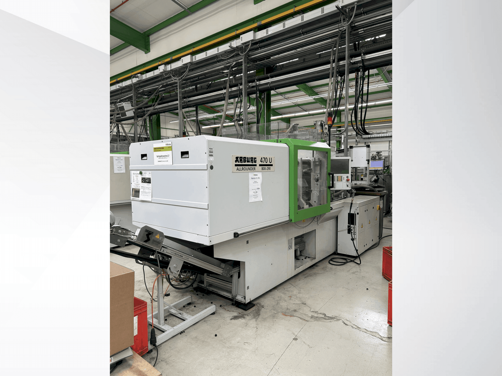 Čelní pohled na Arburg 470 U / 800-290 stroj