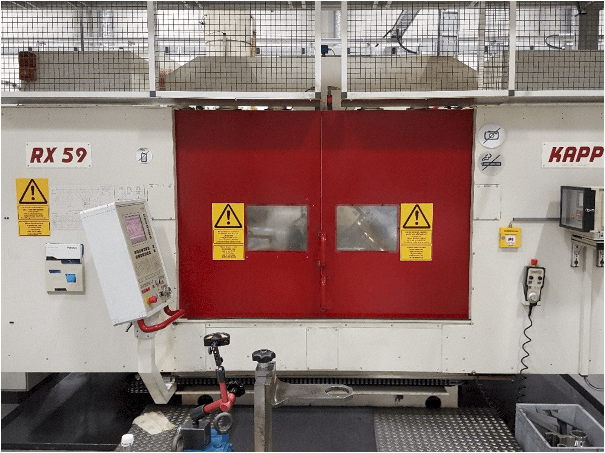 Čelní pohled na Kapp RX59 stroj