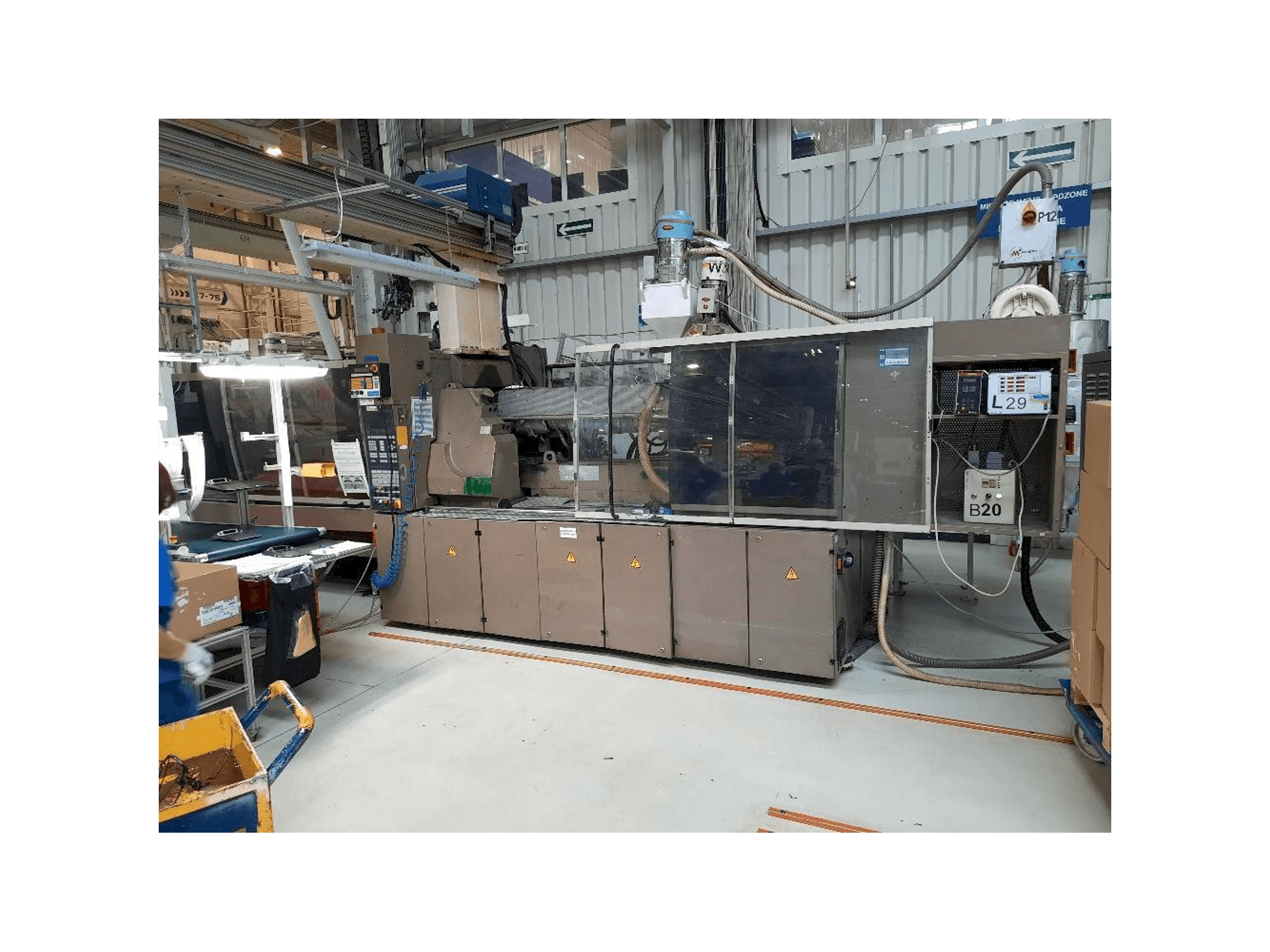 Čelní pohled na ENGEL ES 2550/400HL stroj