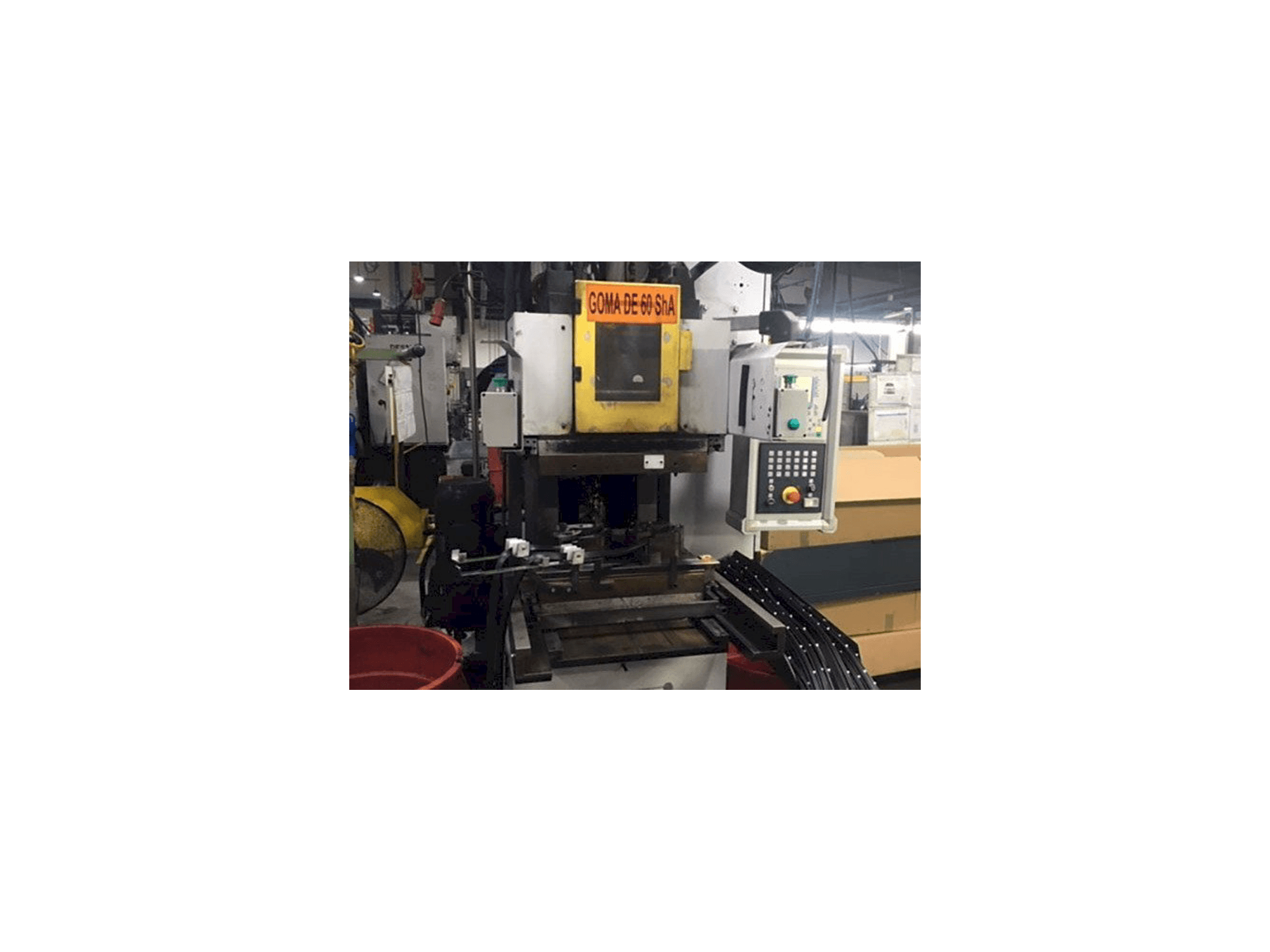 Čelní pohled na Kloeckner Desma 956.050 Z0 stroj