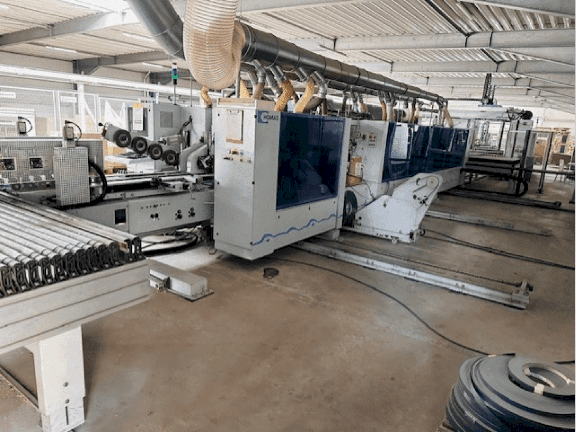 Čelní pohled na HOMAG Optimat KFL 526/9/A3/25 stroj