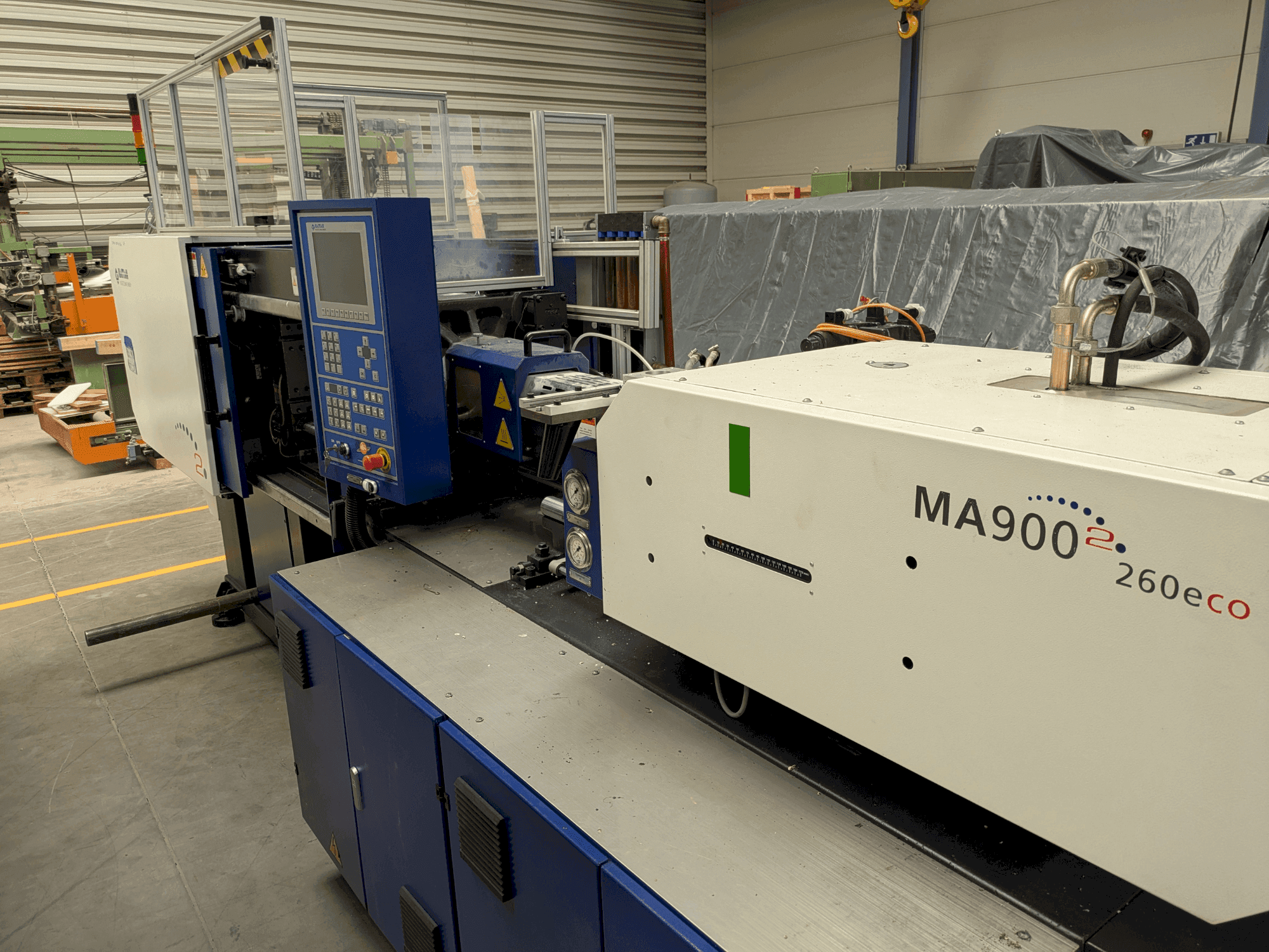 Čelní pohled na HAITIAN MA900 II eco stroj