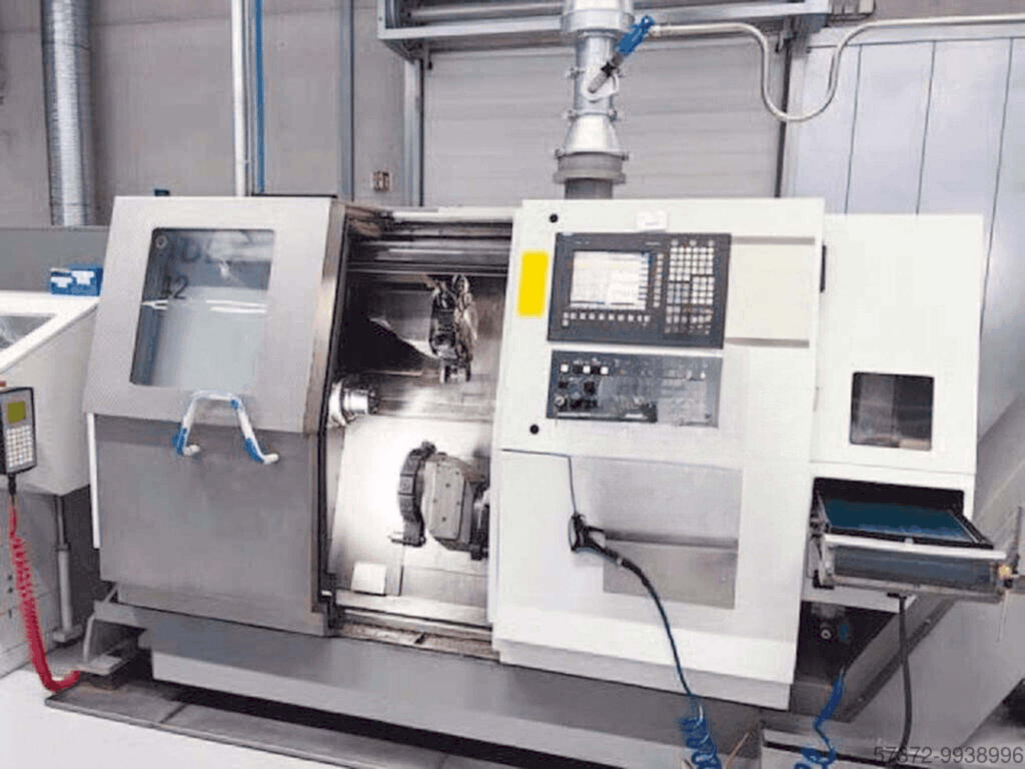 Čelní pohled na Index C42 speedline (2014) stroj