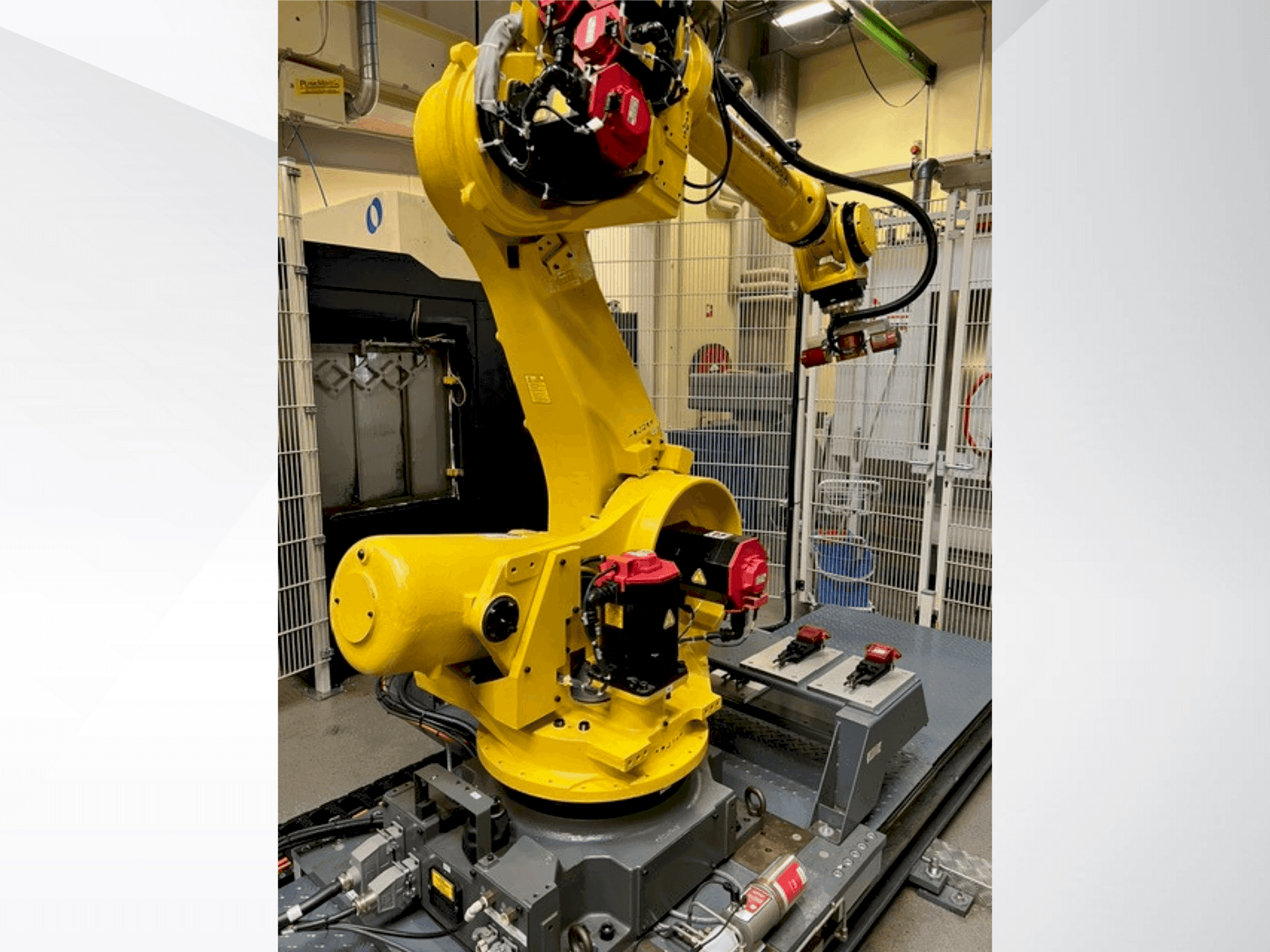 Čelní pohled na EROWA Automation System stroj