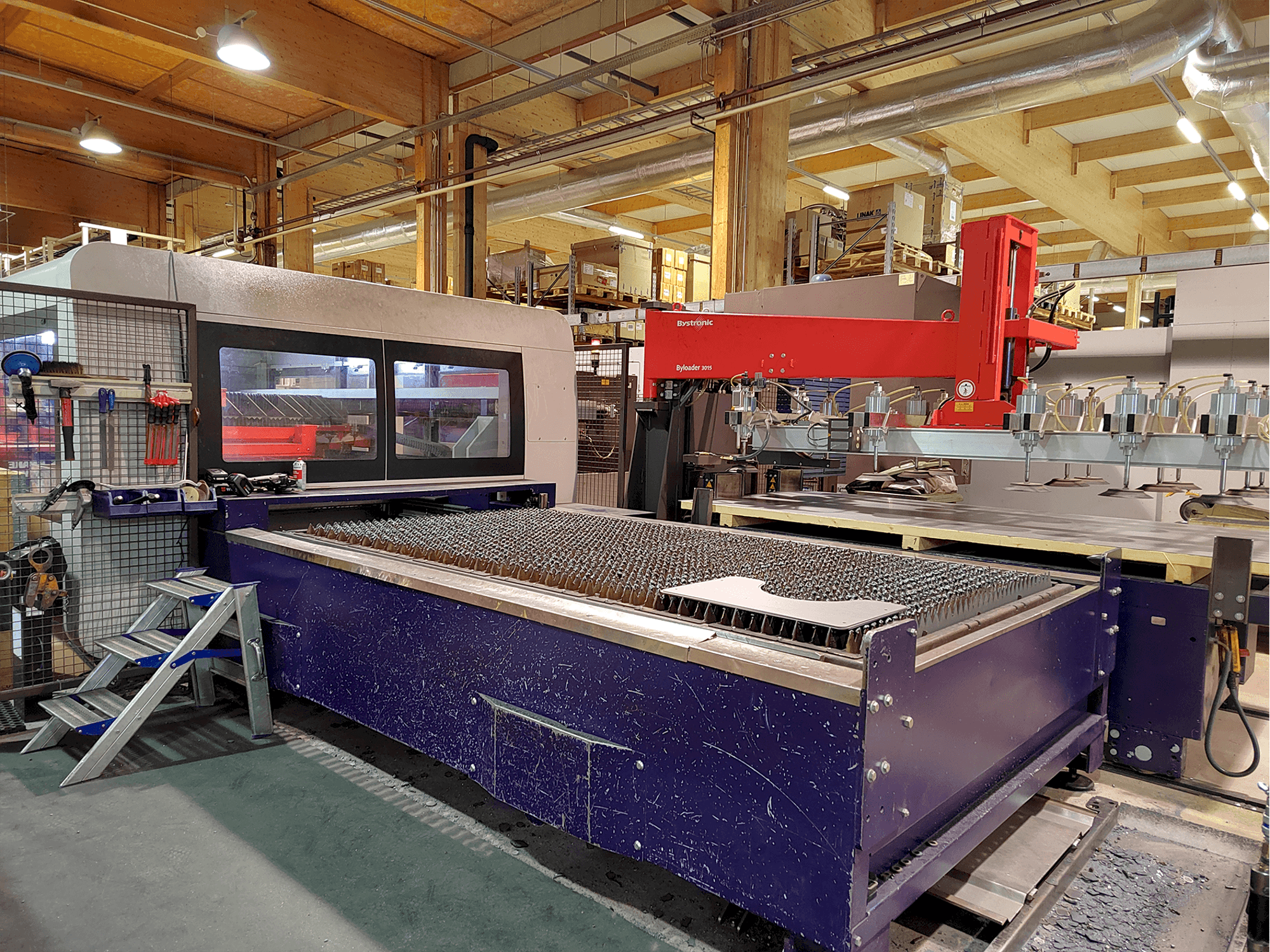 Čelní pohled na Bystronic BySprint Pro 3015 stroj