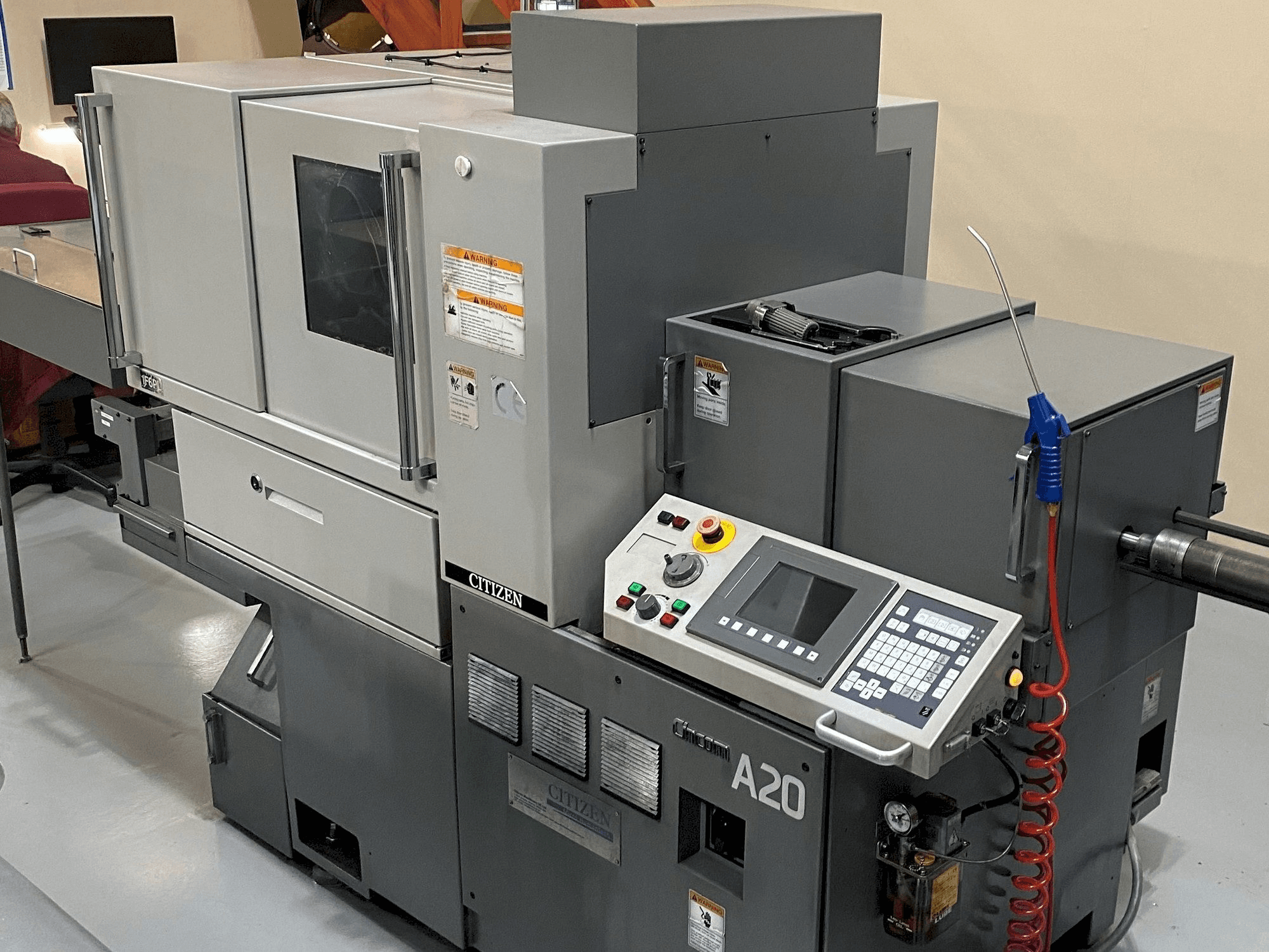 Čelní pohled na Citizen A20VIPL stroj