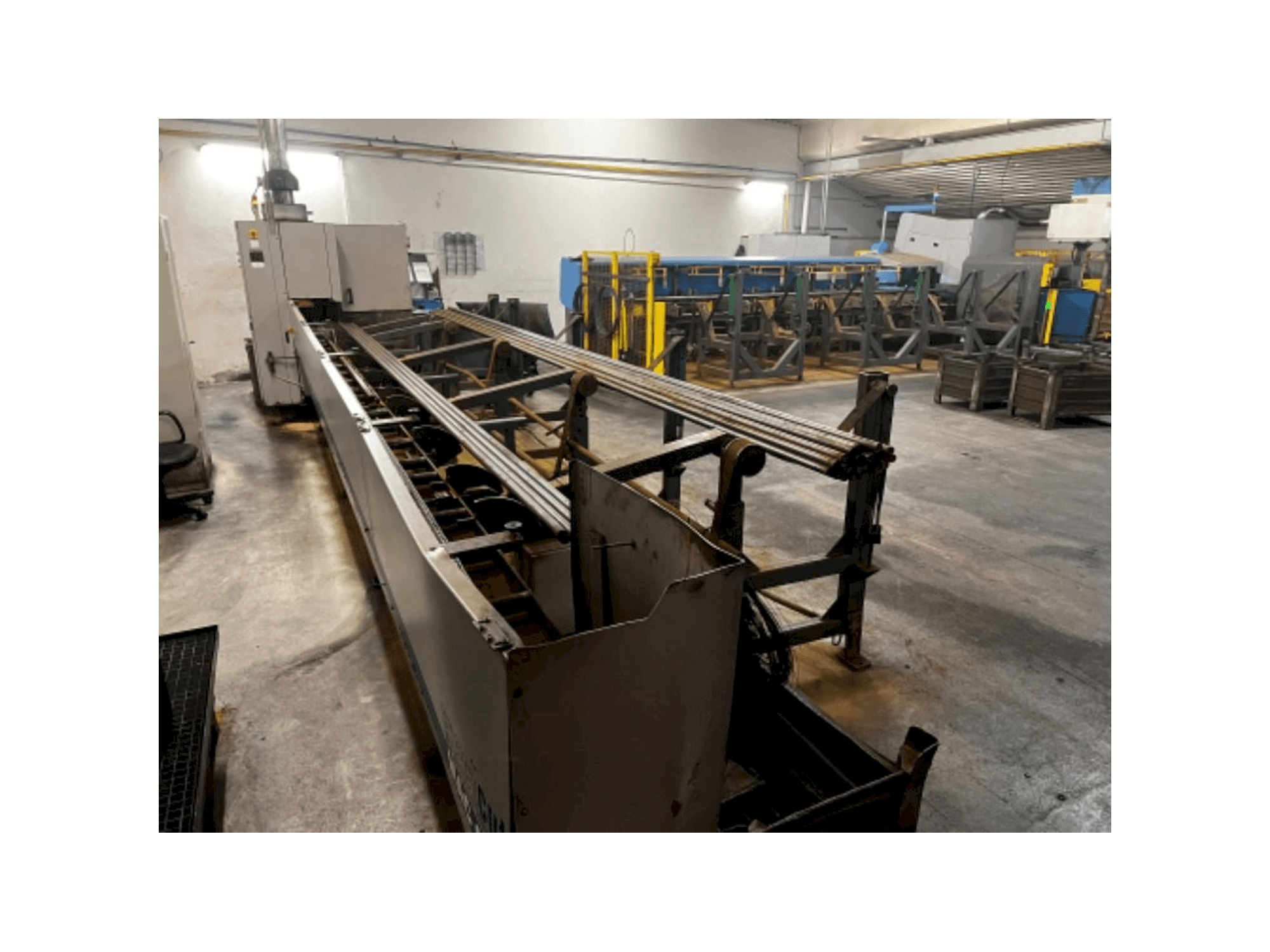 Čelní pohled na ExactCut MAC 65 A stroj