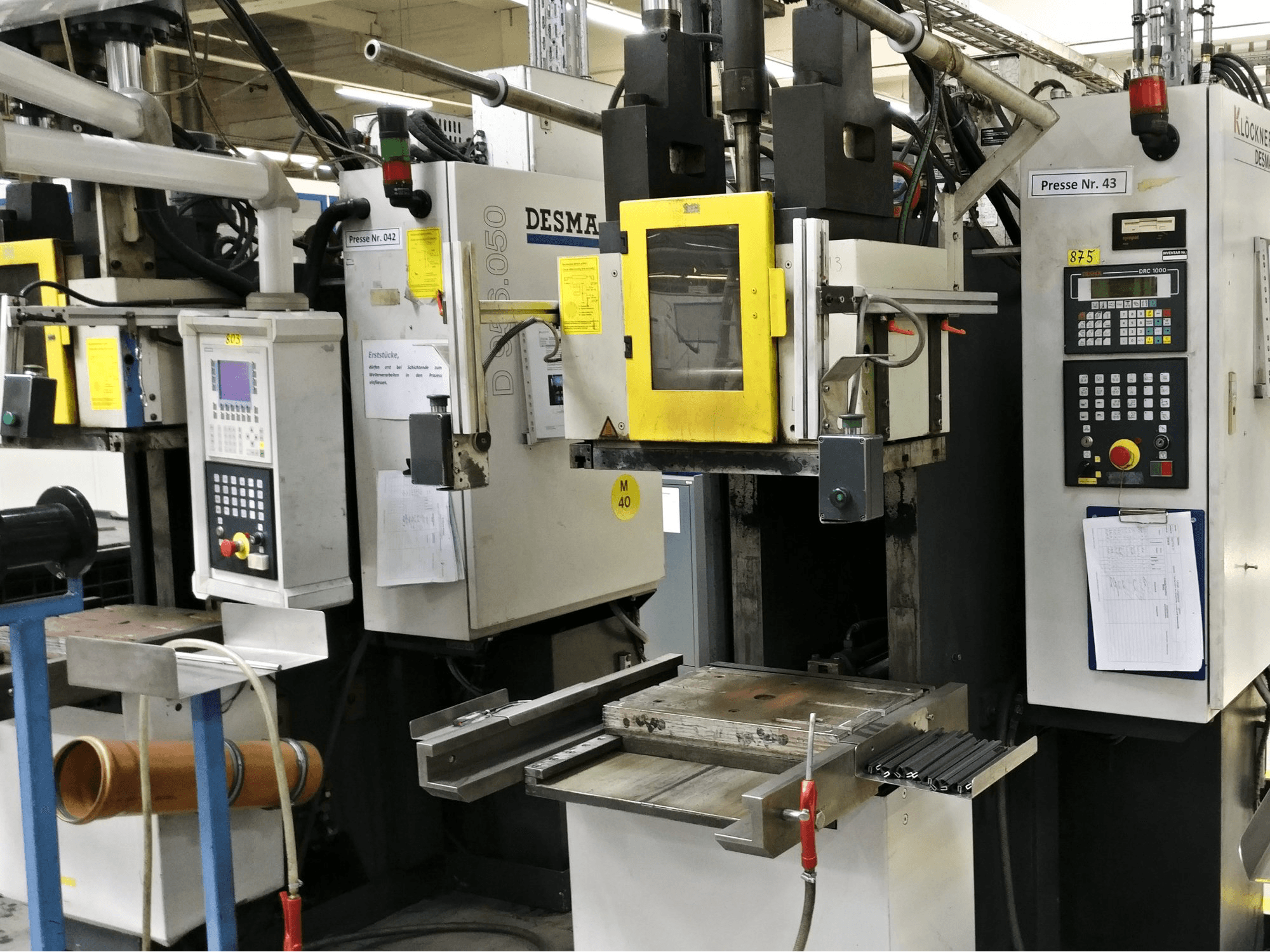 Pravý pohled na Kloeckner Desma 956.050 stroj