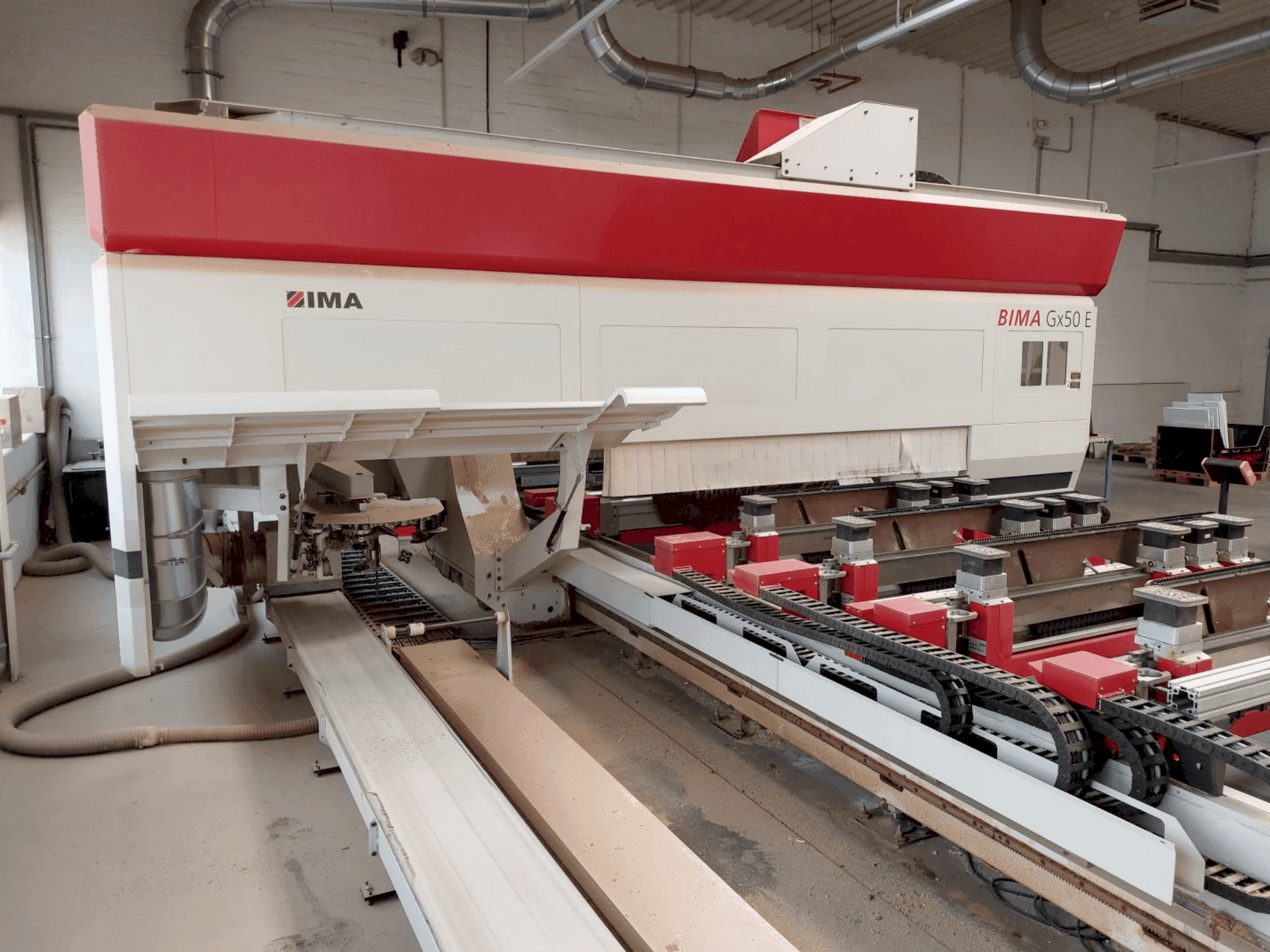 Čelní pohled na IMA BIMA Gx50 E 160/630 CNC Processing Center stroj