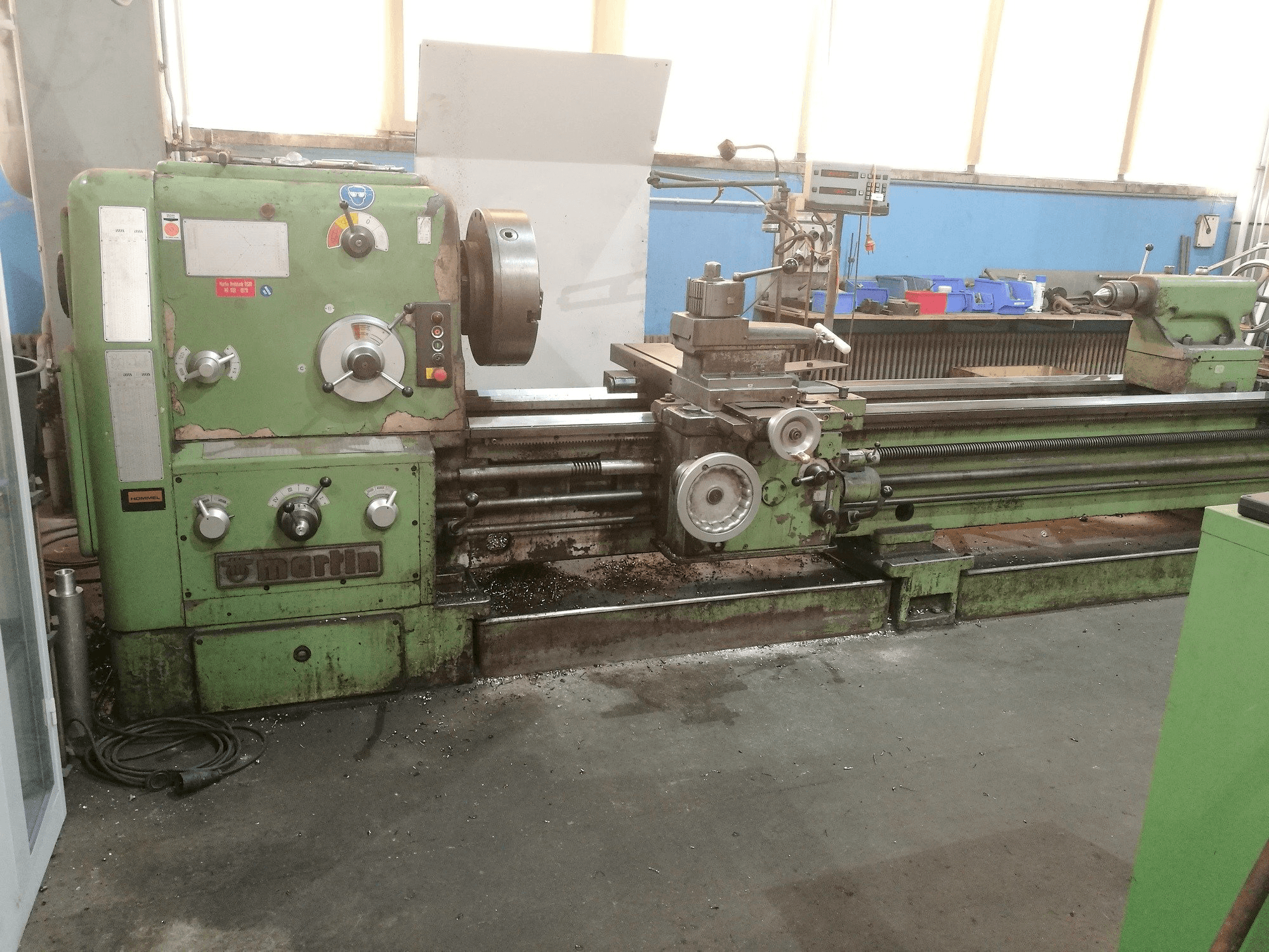 Čelní pohled na Martin DS 80 stroj