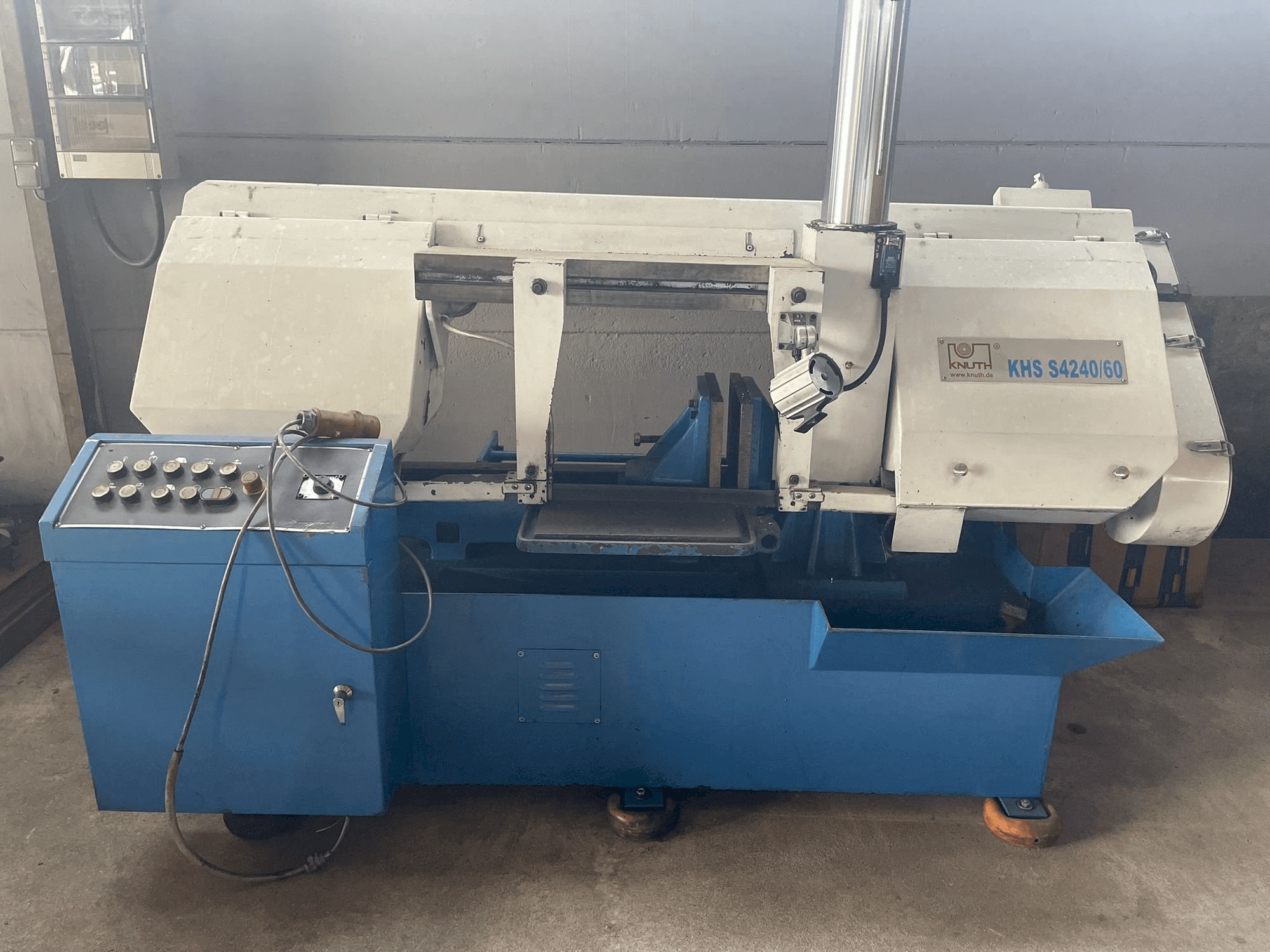 Čelní pohled na KNUTH KHS S4240/60 stroj