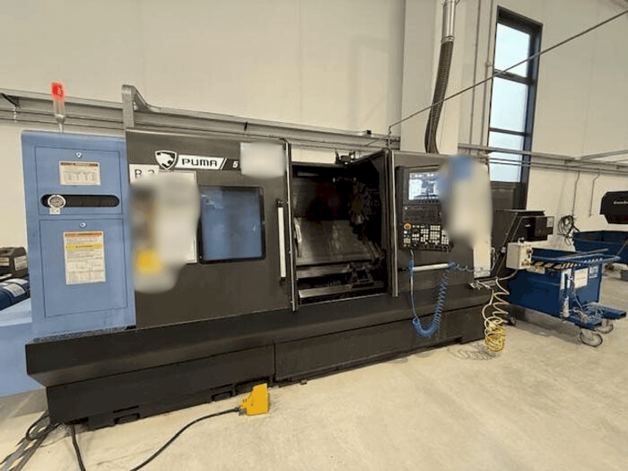 Čelní pohled na DOOSAN PUMA 5100A stroj