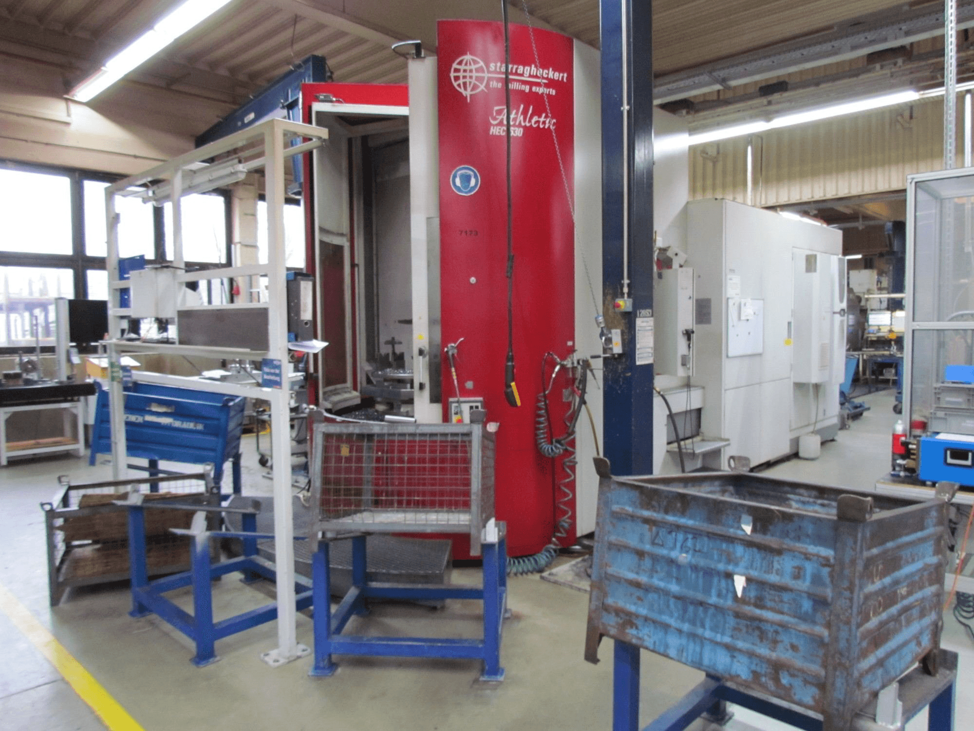 Čelní pohled na Heckert HEC 630 stroj