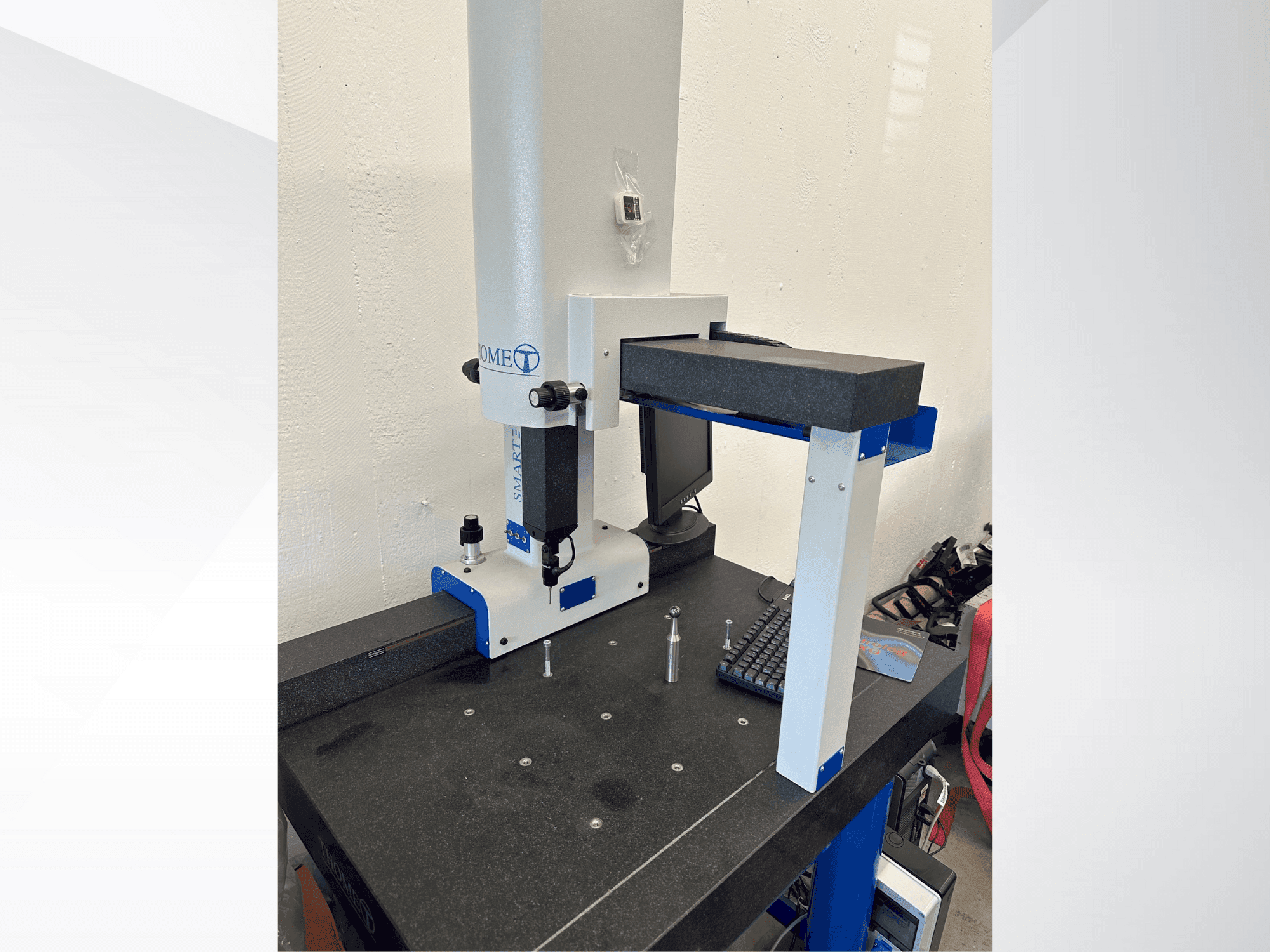 Čelní pohled na THOME Prazision Prazision 3D Smart man stroj