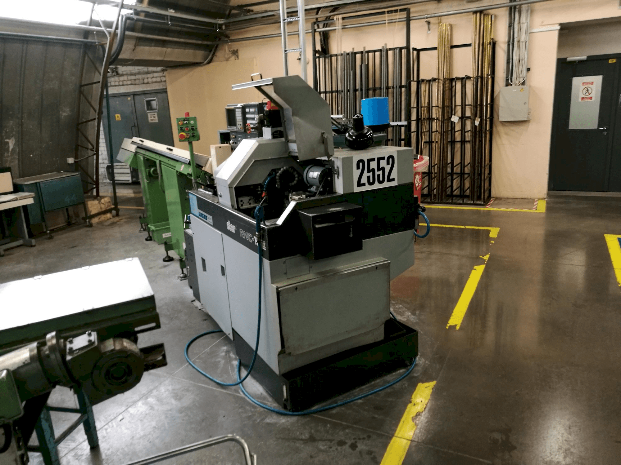 Čelní pohled na Star RNC-16 stroj