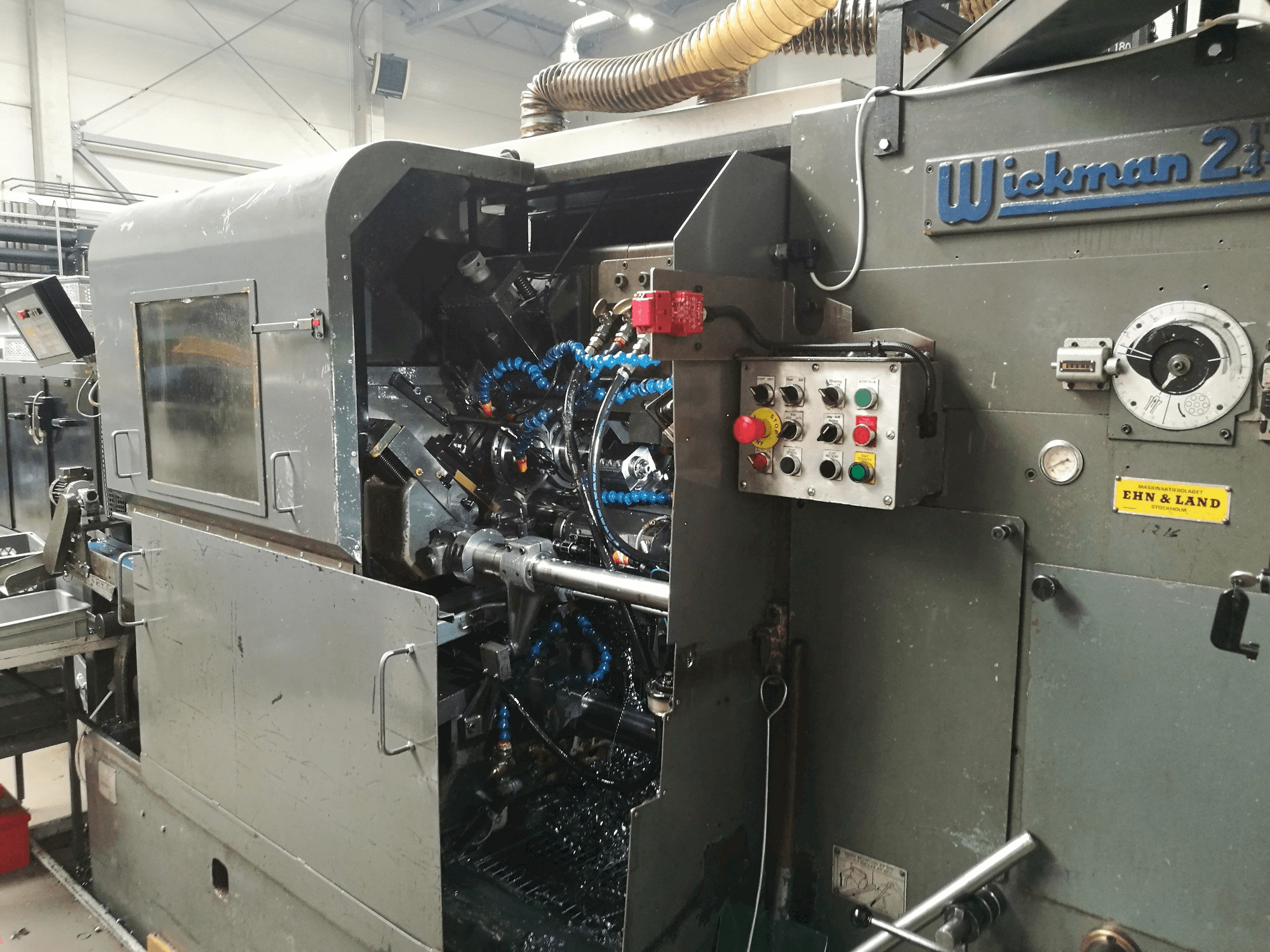 Čelní pohled na Wickman 2 1/4"-6 stroj