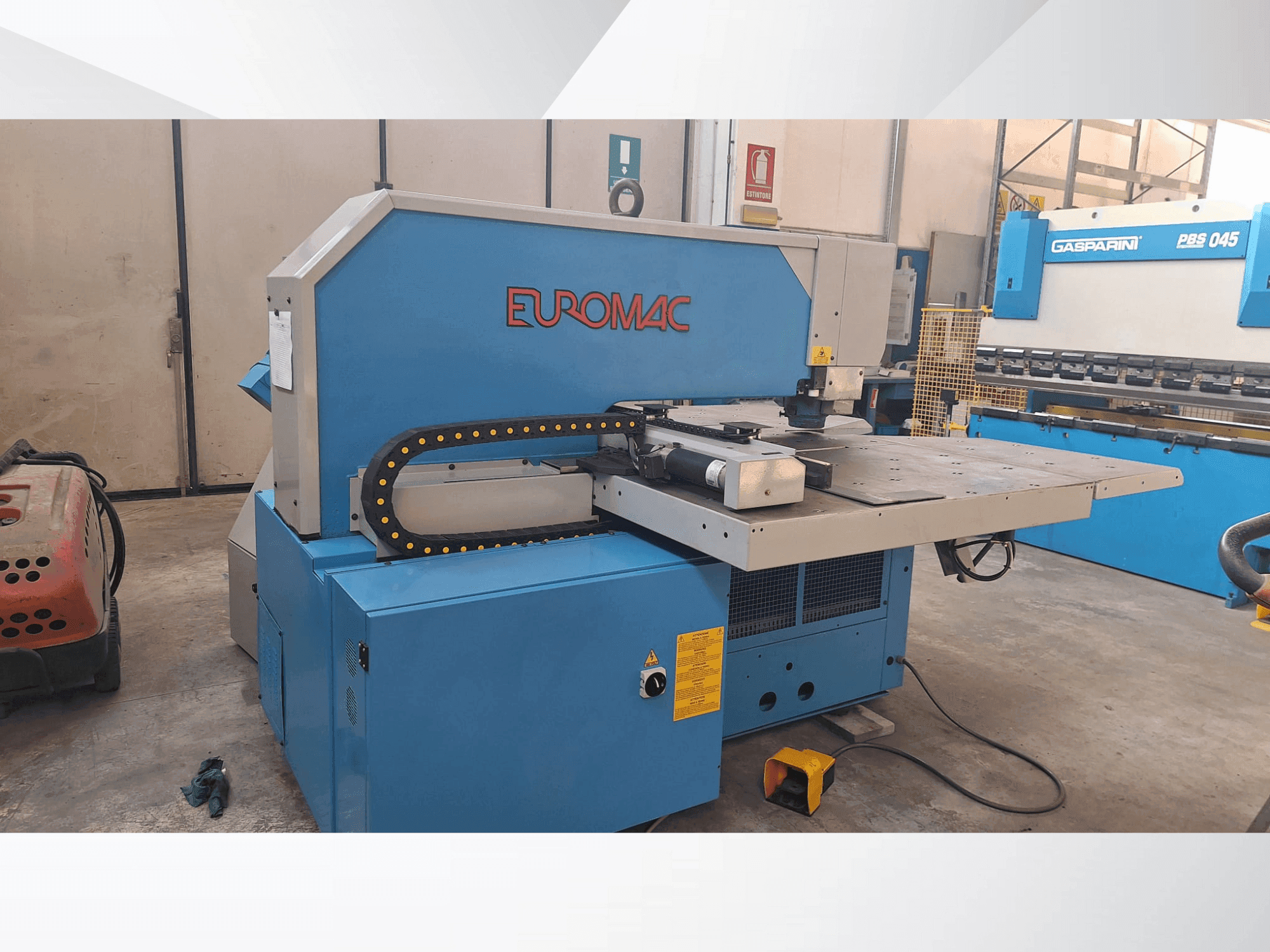 Čelní pohled na Euromac BX 1000/50 stroj